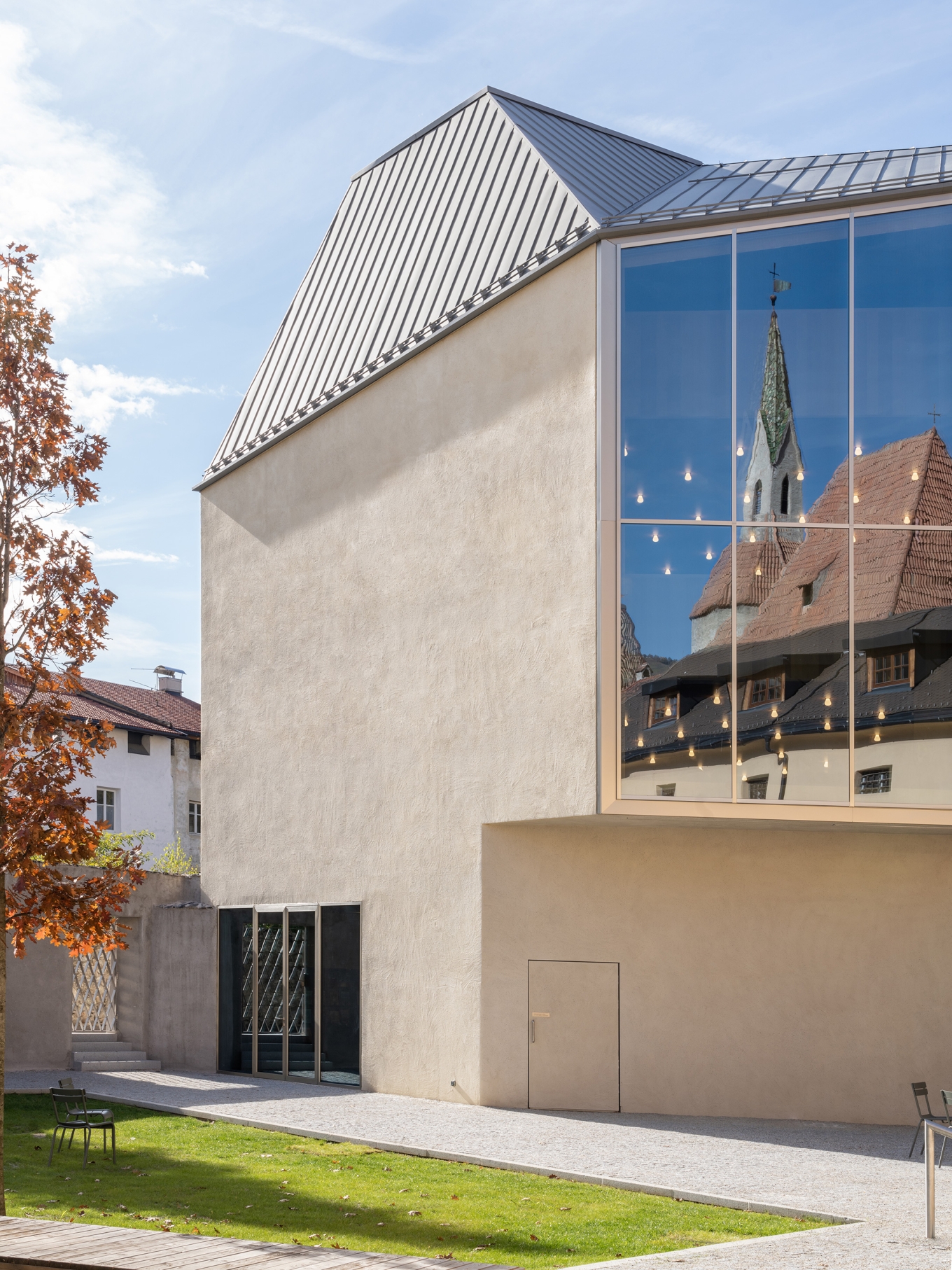 The Brixen Public Library - Gessato