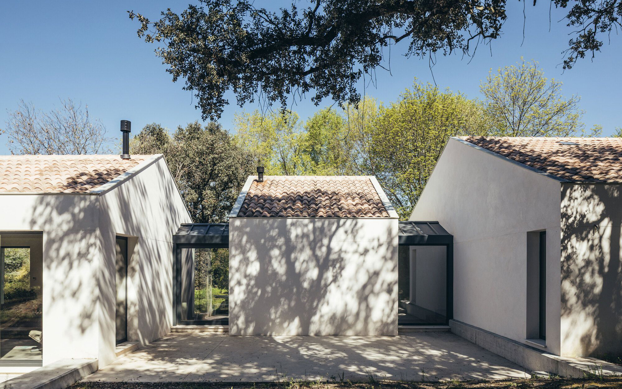 Connected Houses with Inspired Designs - Gessato