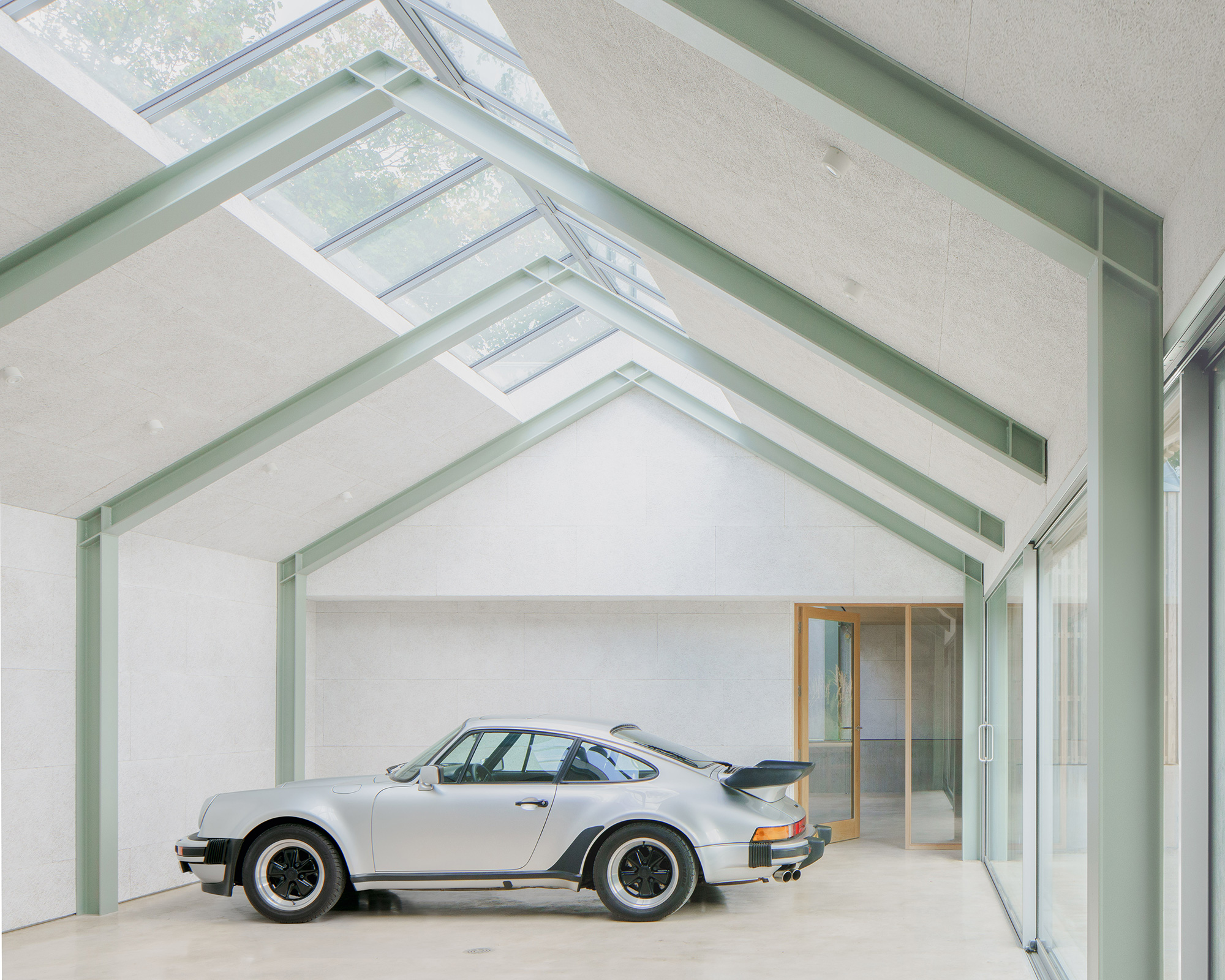 Autobarn, modern garage design