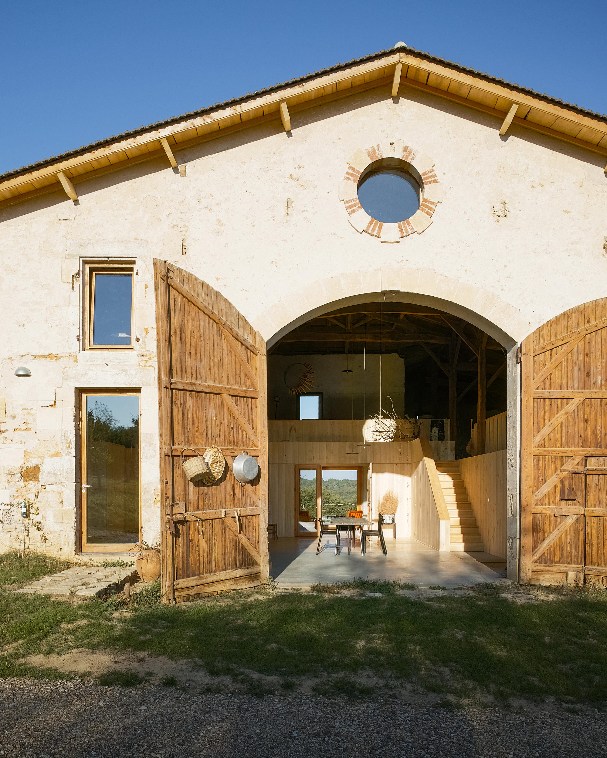 Garrelis Farm by Atelier Boteko, main entrance