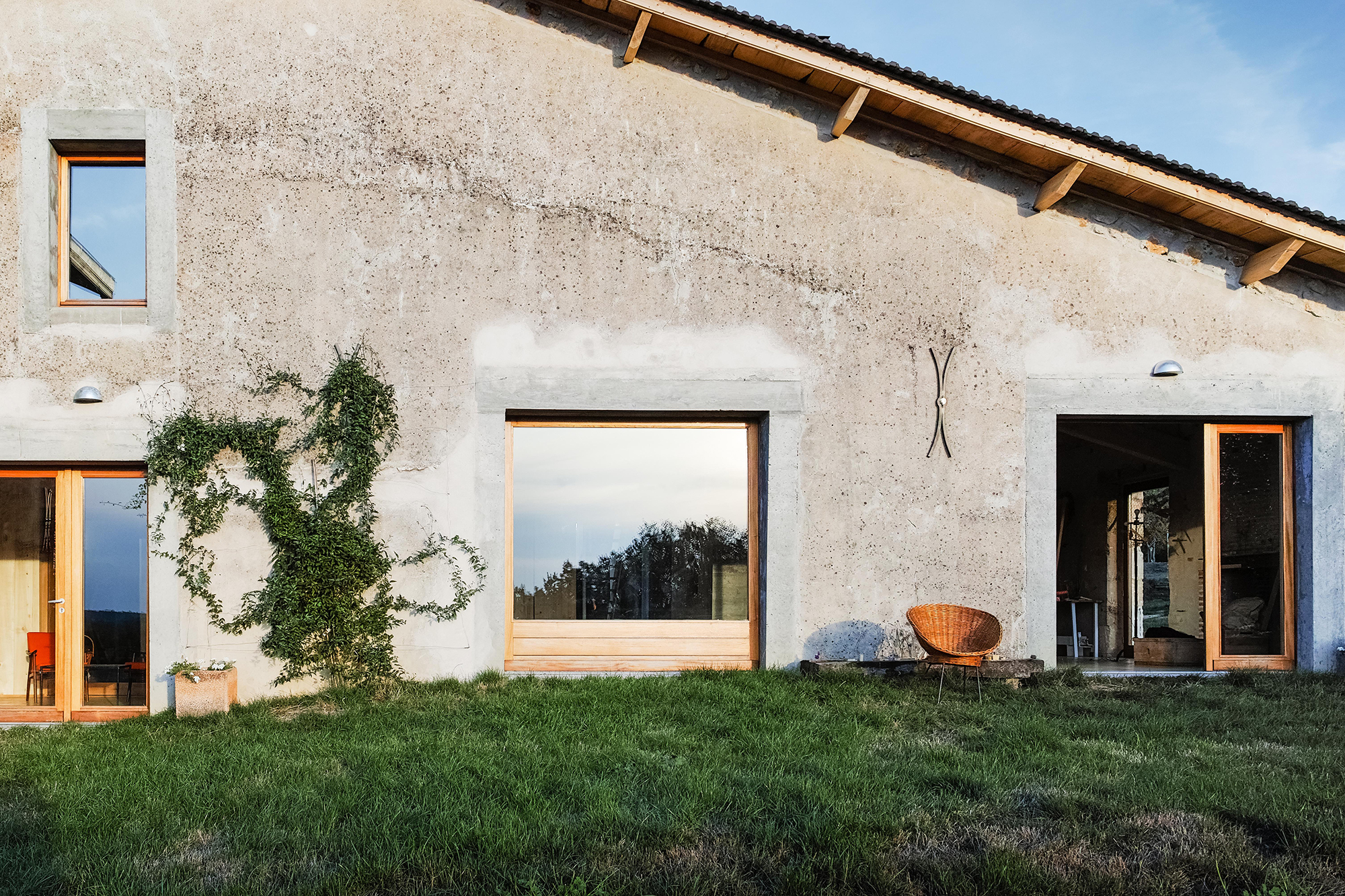 Garrelis Farm by Atelier Boteko, window detail