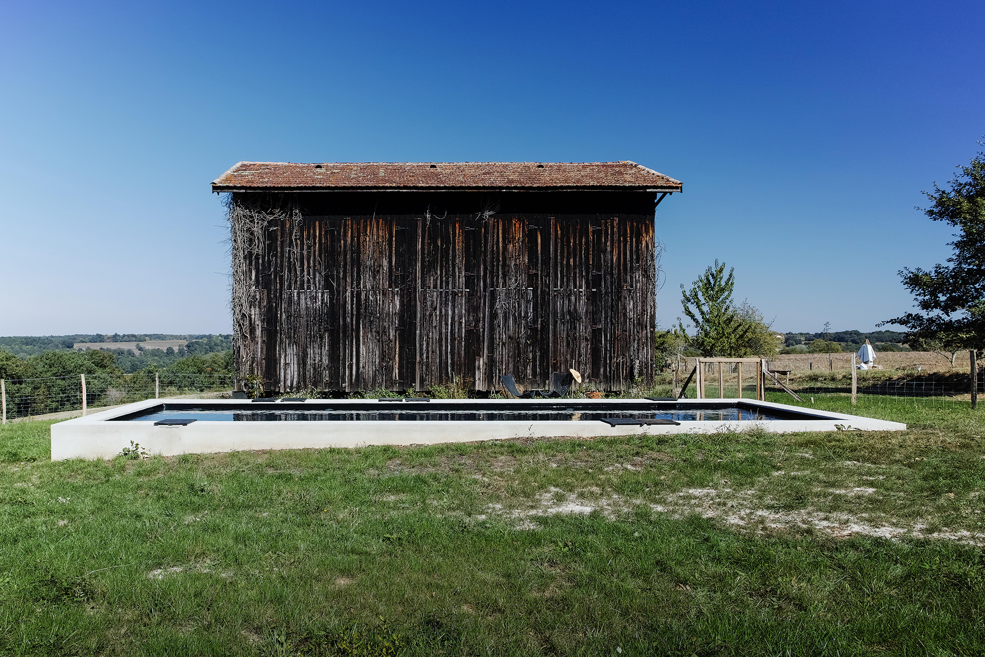 Garrelis Farm by Atelier Boteko, barn