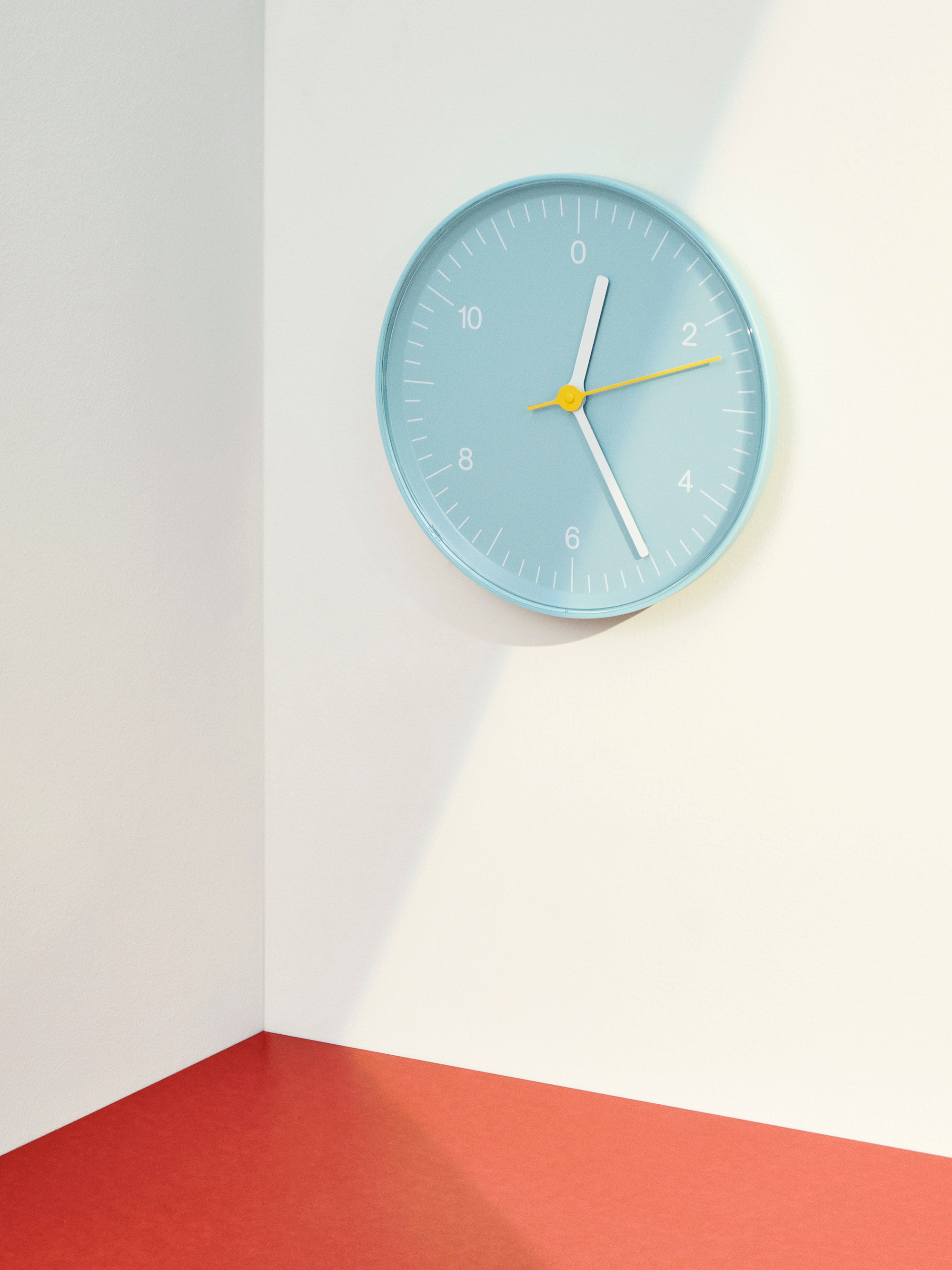 Hay wall clock design by Jasper Morrison