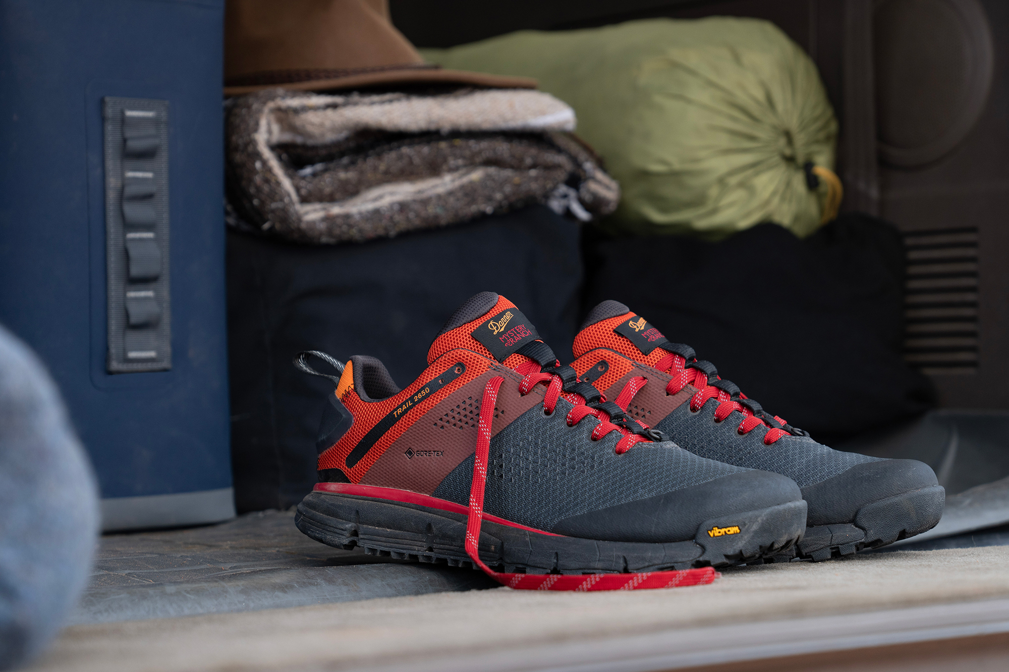 Danner and Mystery Ranch Unveil First Collaboration: The Lightweight Day-Hike Collection - Gessato