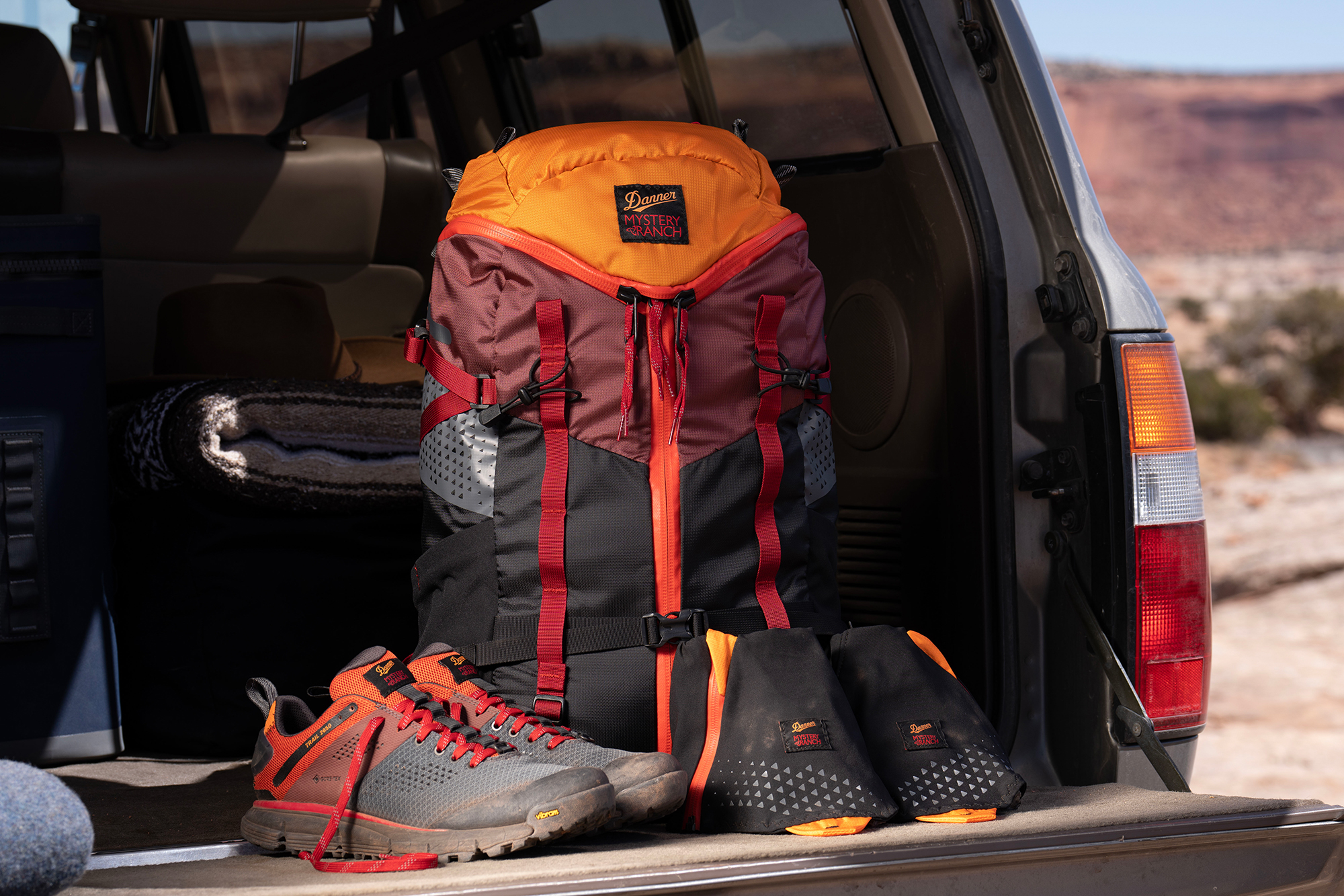 Danner and Mystery Ranch Unveil First Collaboration: The Lightweight Day-Hike Collection - Gessato