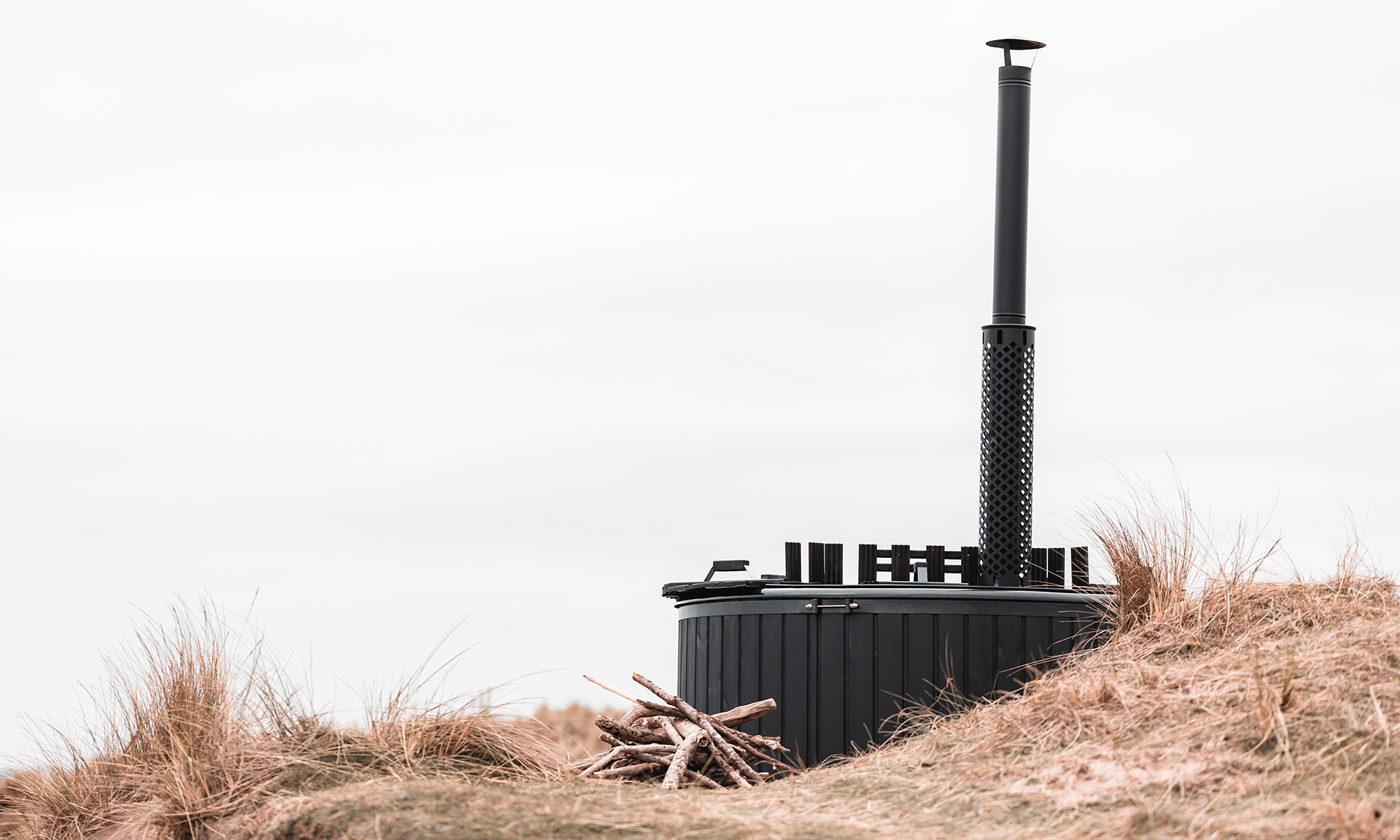 Wood Fired Hot Tub Designs to Relax in Style - Gessato