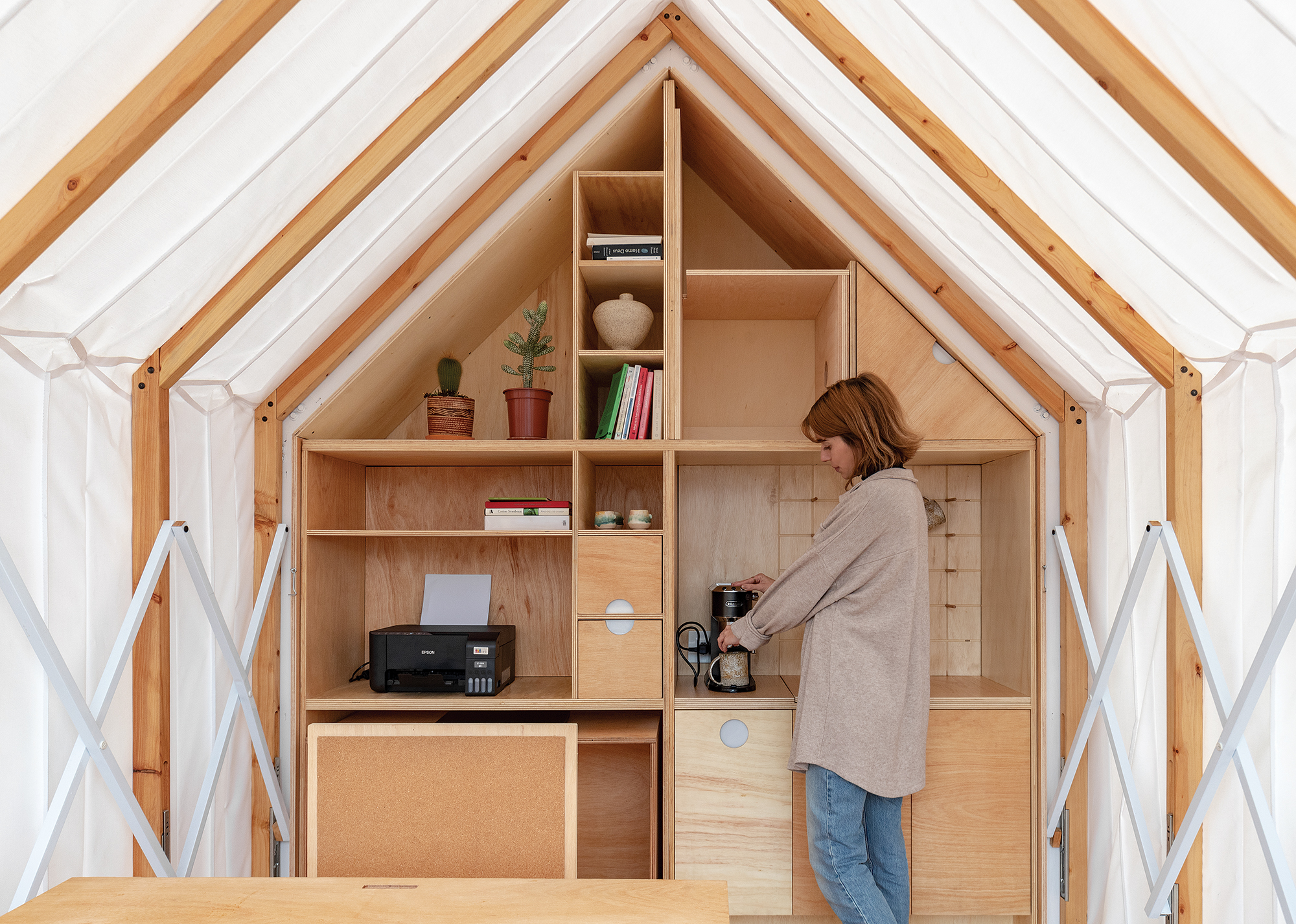 Unfolding Spaces: The Revolutionary IWI Folding Pod - Gessato