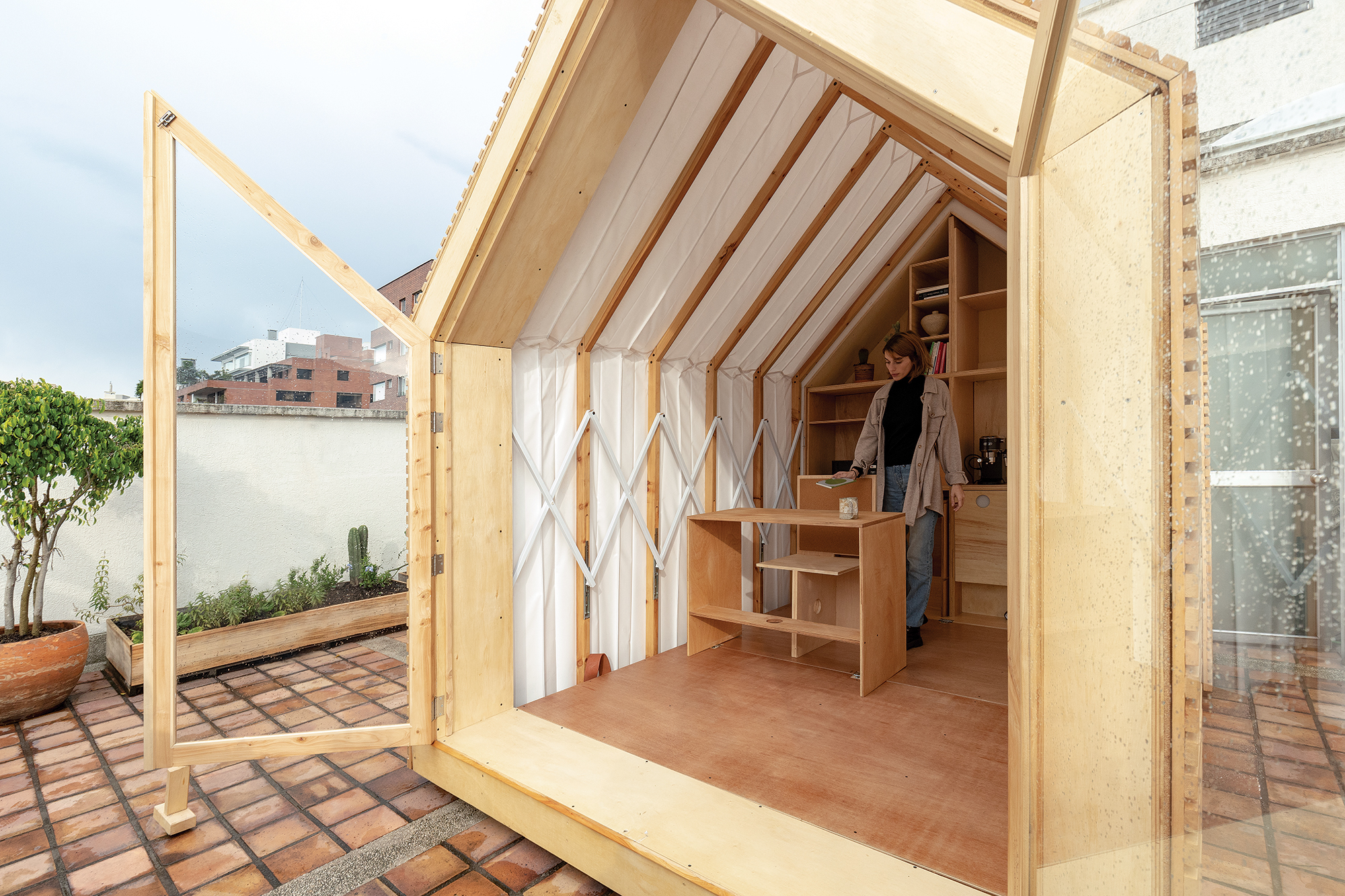 Unfolding Spaces: The Revolutionary IWI Folding Pod - Gessato
