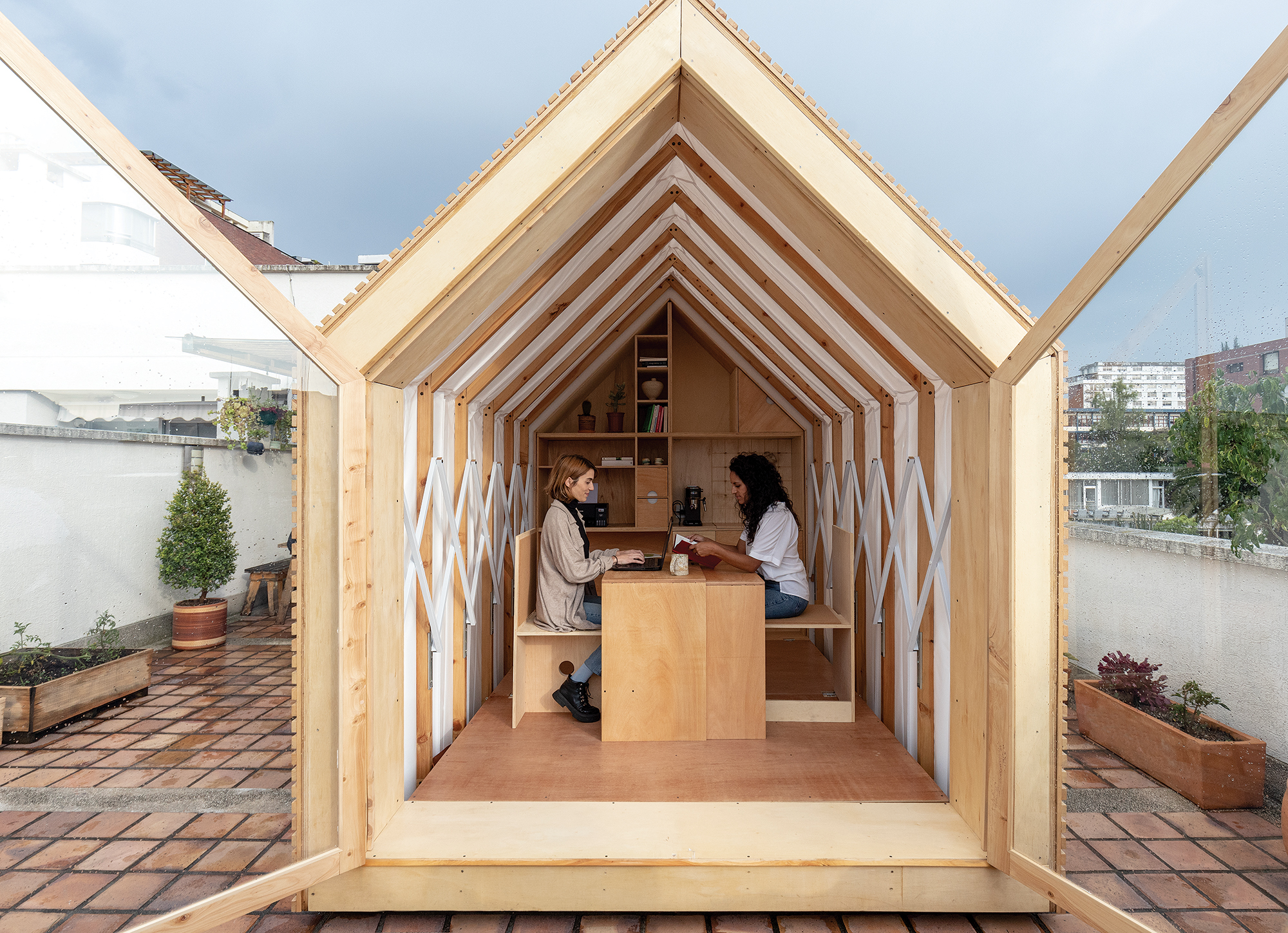 Unfolding Spaces: The Revolutionary IWI Folding Pod - Gessato