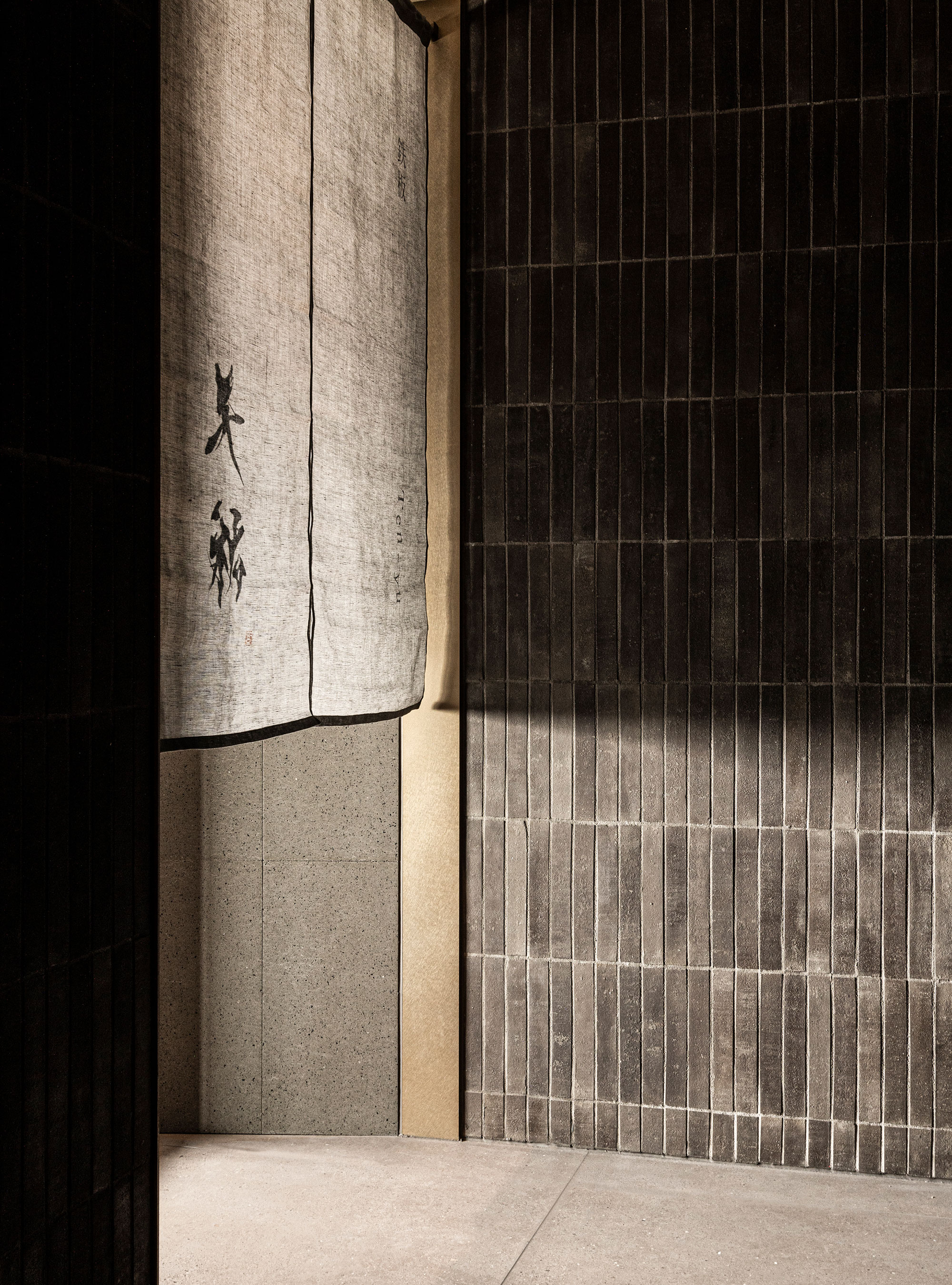Karimoku Case Study 09, the Bellustar Tokyo Hotel - Gessato