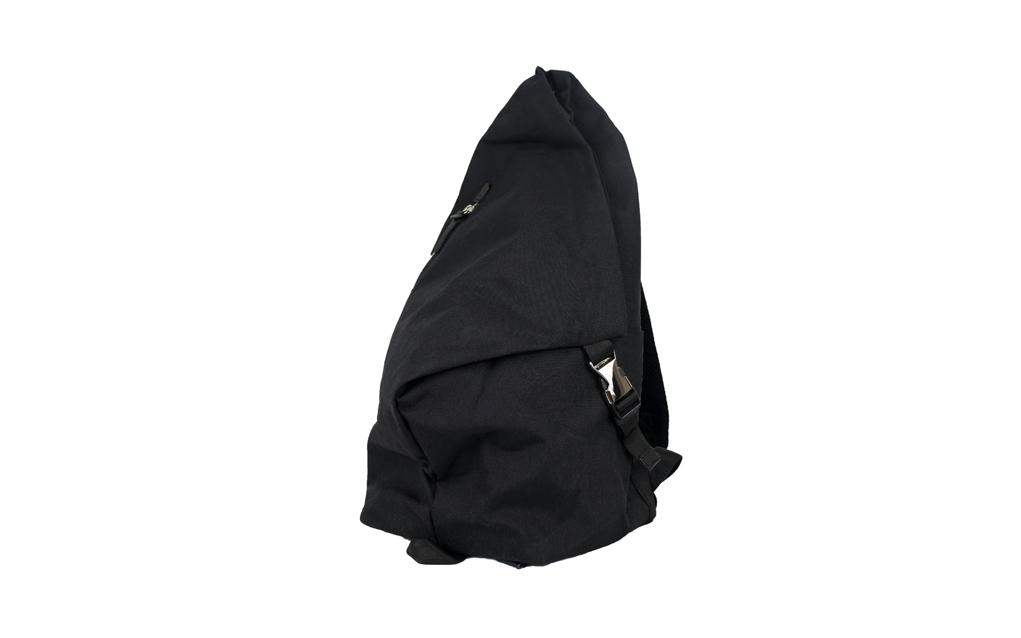 Minimalist Backpack Designs to Carry Essentials in Style - Gessato