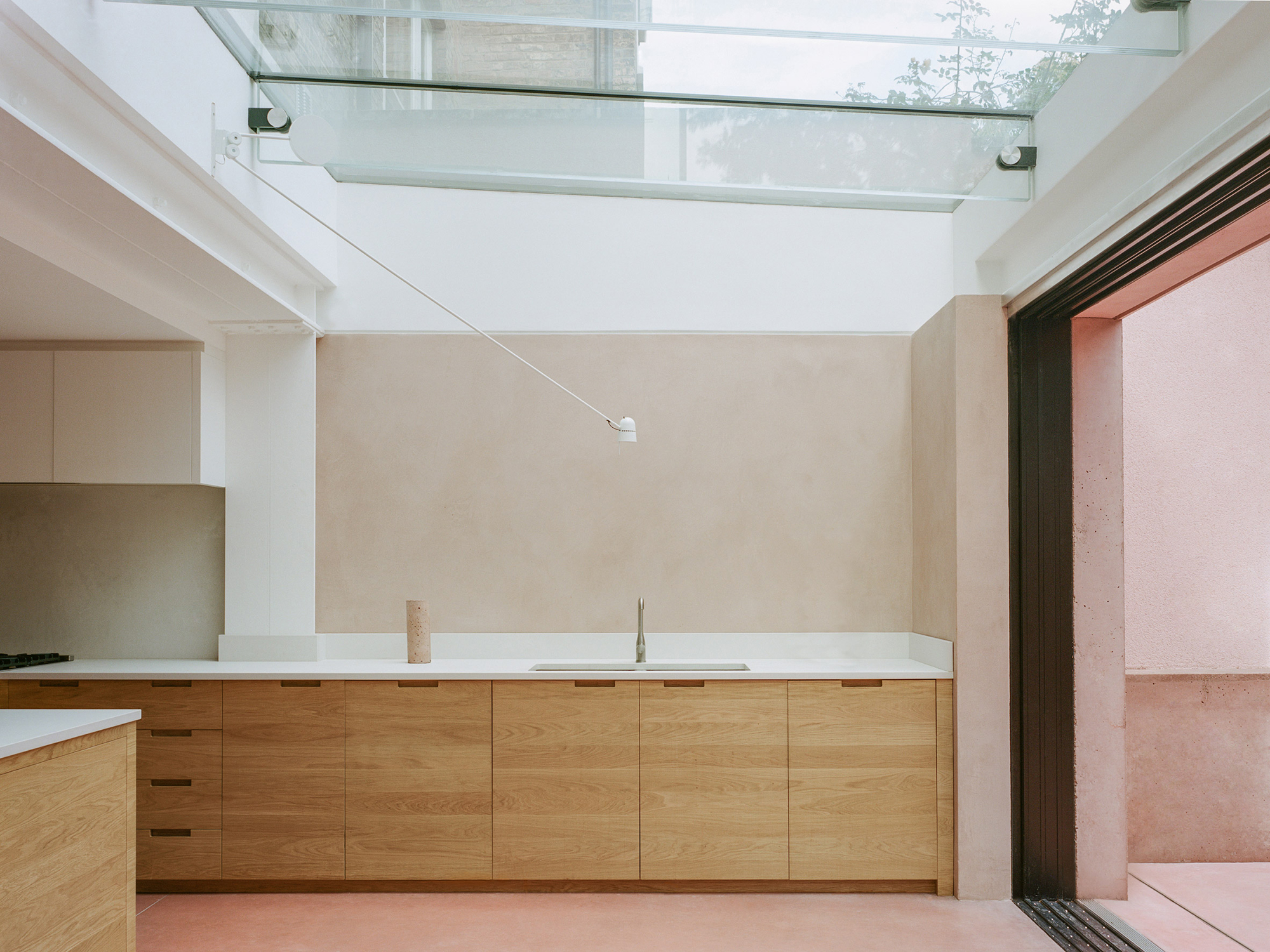 The Pigment House: A Resurrection in Rosy Hues - Gessato The Pigment House: A Resurrection in Rosy Hues - Gessato