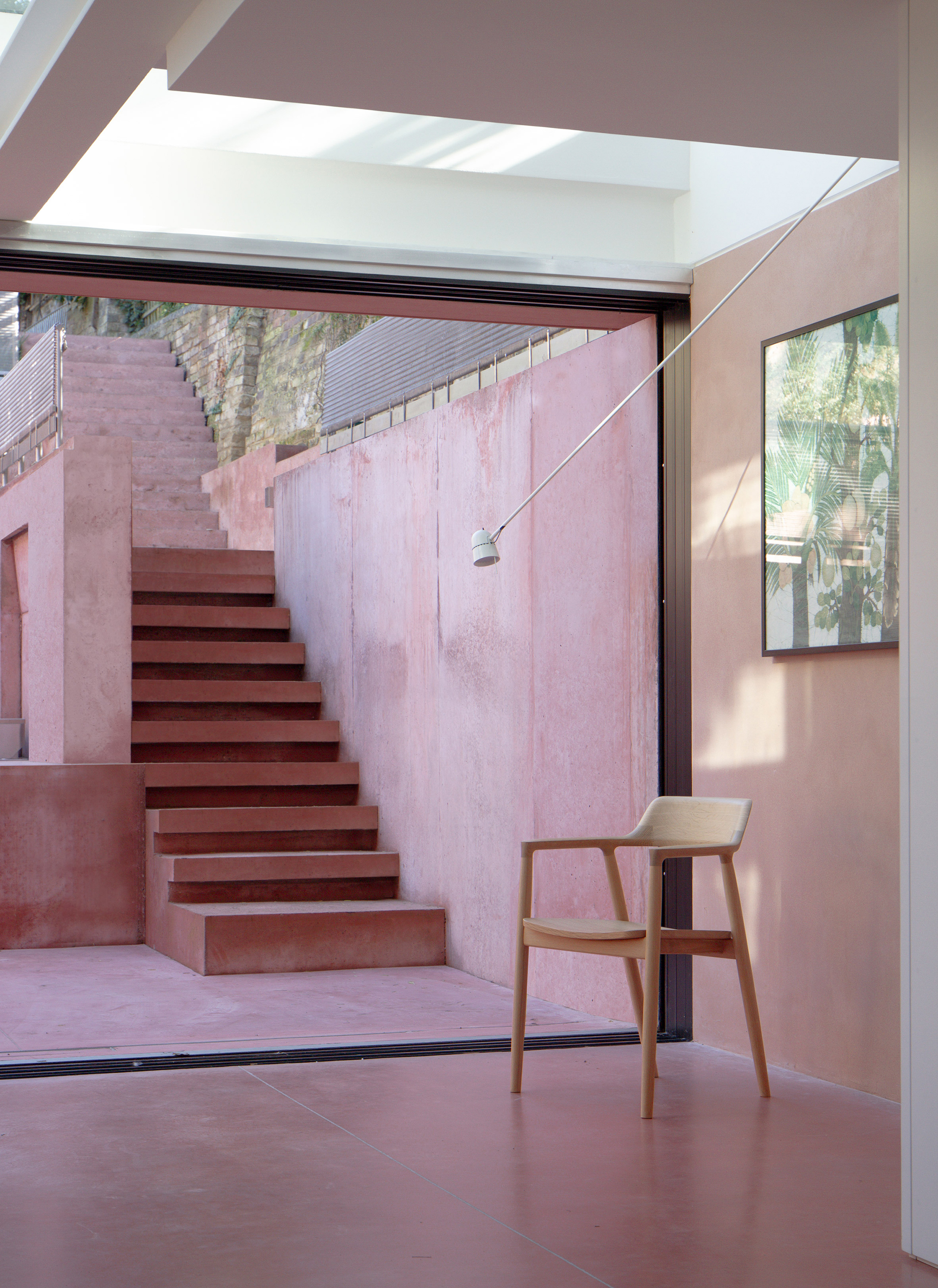 The Pigment House: A Resurrection in Rosy Hues - Gessato