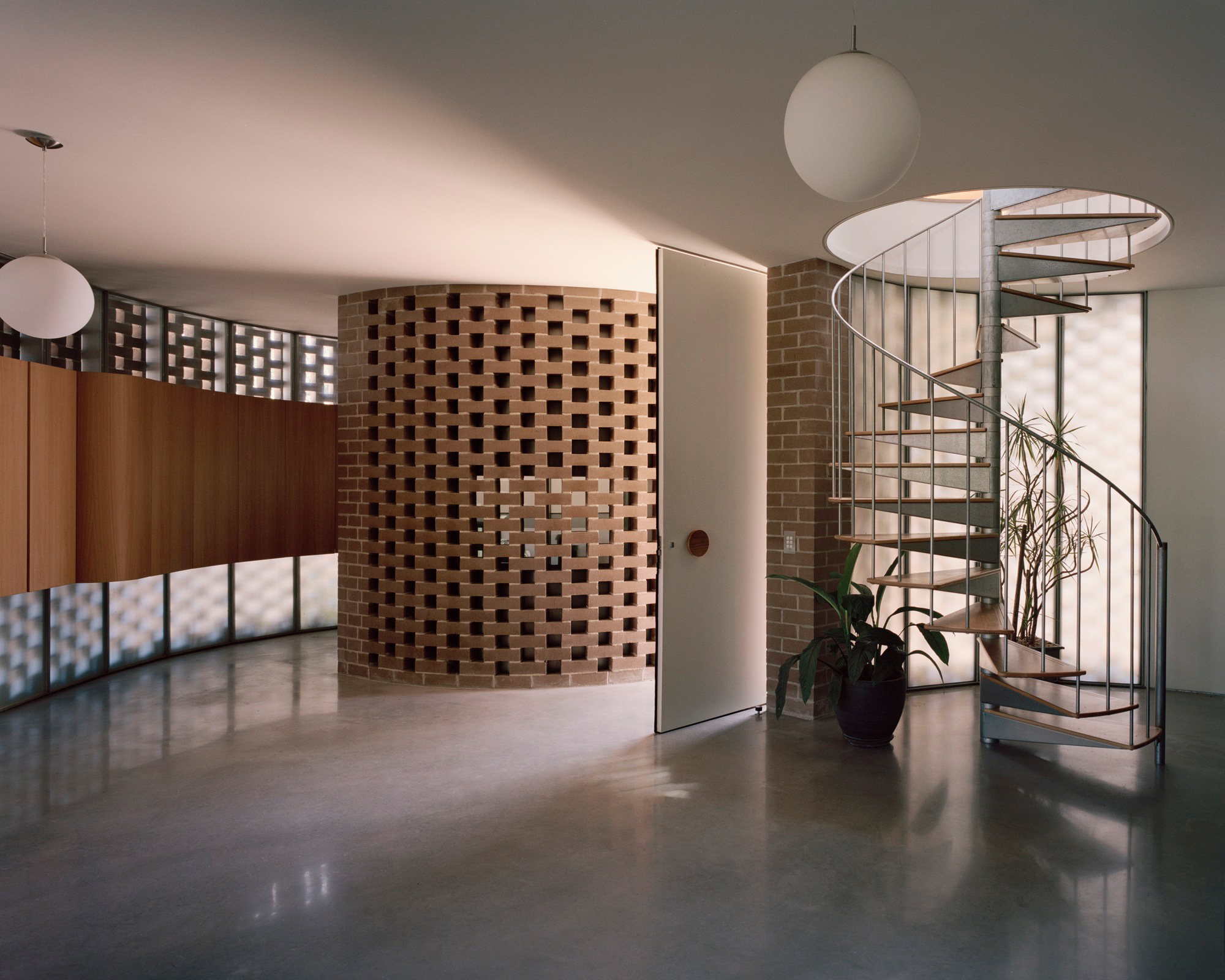 Rose House 2 - Gessato