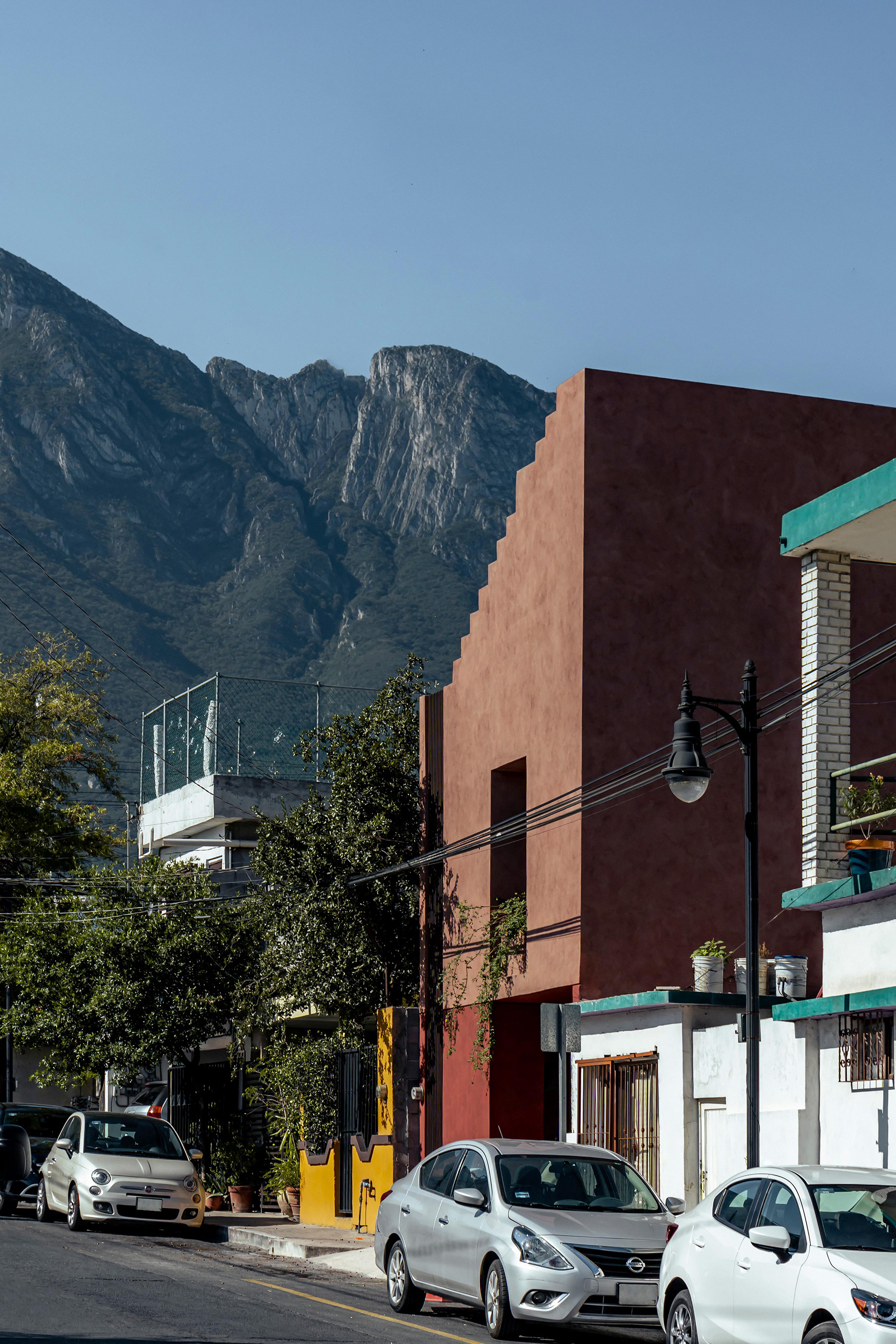 Casa Ederlezi, A Warm Family Home in Mexico - Gessato
