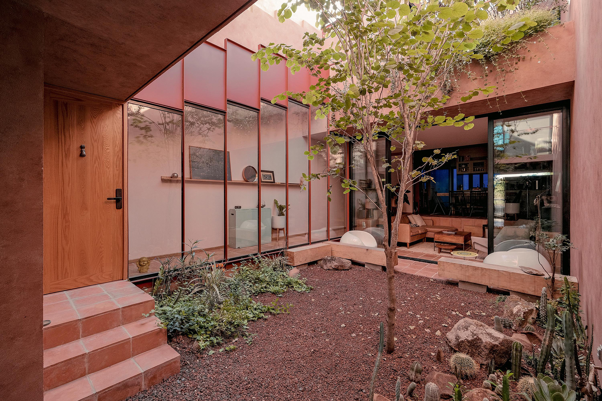 Casa Ederlezi, A Warm Family Home in Mexico - Gessato
