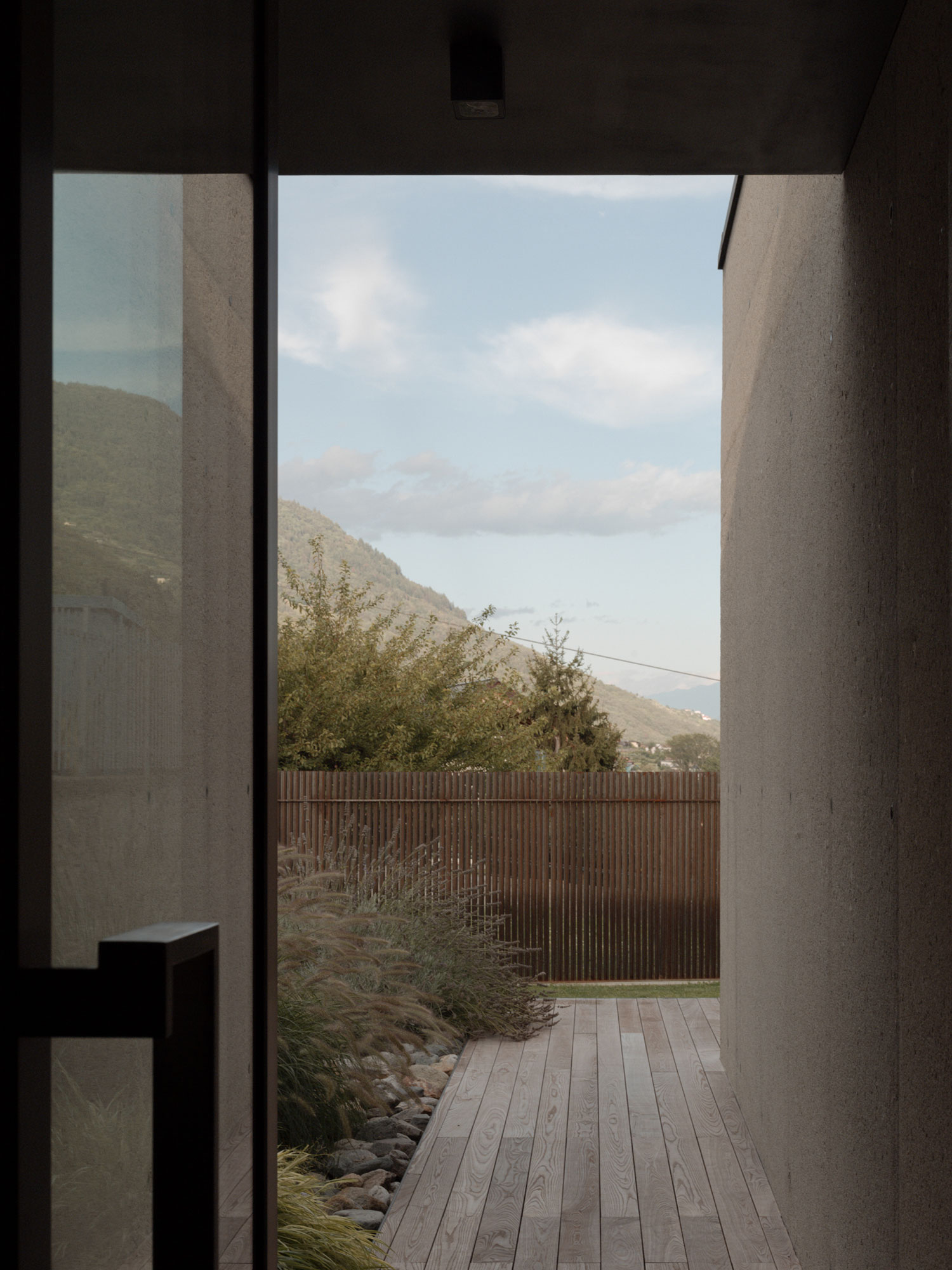 Ginny's House: An Architectural Ode to Alpine Modernism - Gessato Ginny's House: An Architectural Ode to Alpine Modernism - Gessato