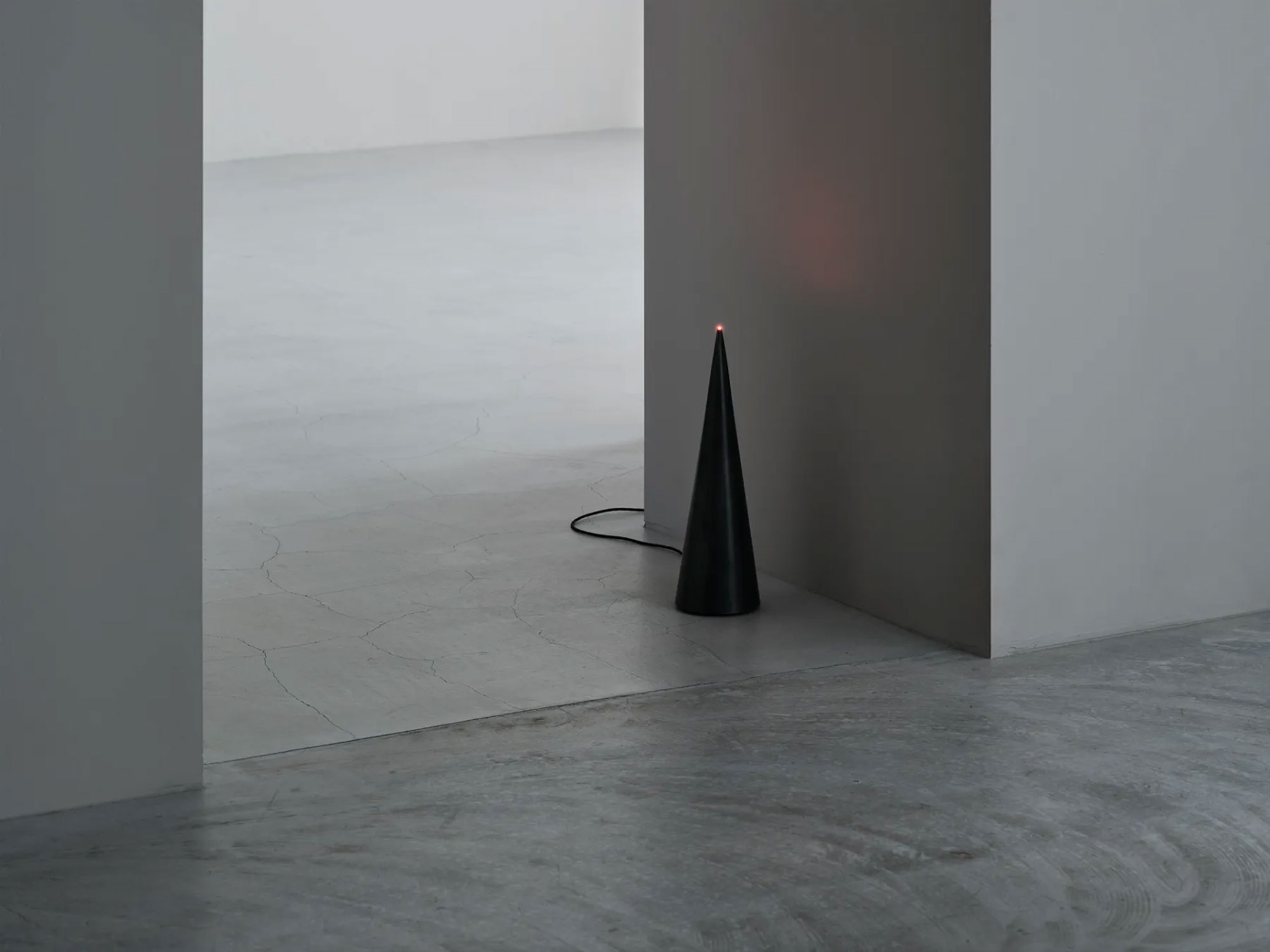 The Lotus, Flight, and Rim Lights by Nao Iwamatsu - Gessato The Lotus, Flight, and Rim Lights by Nao Iwamatsu - Gessato