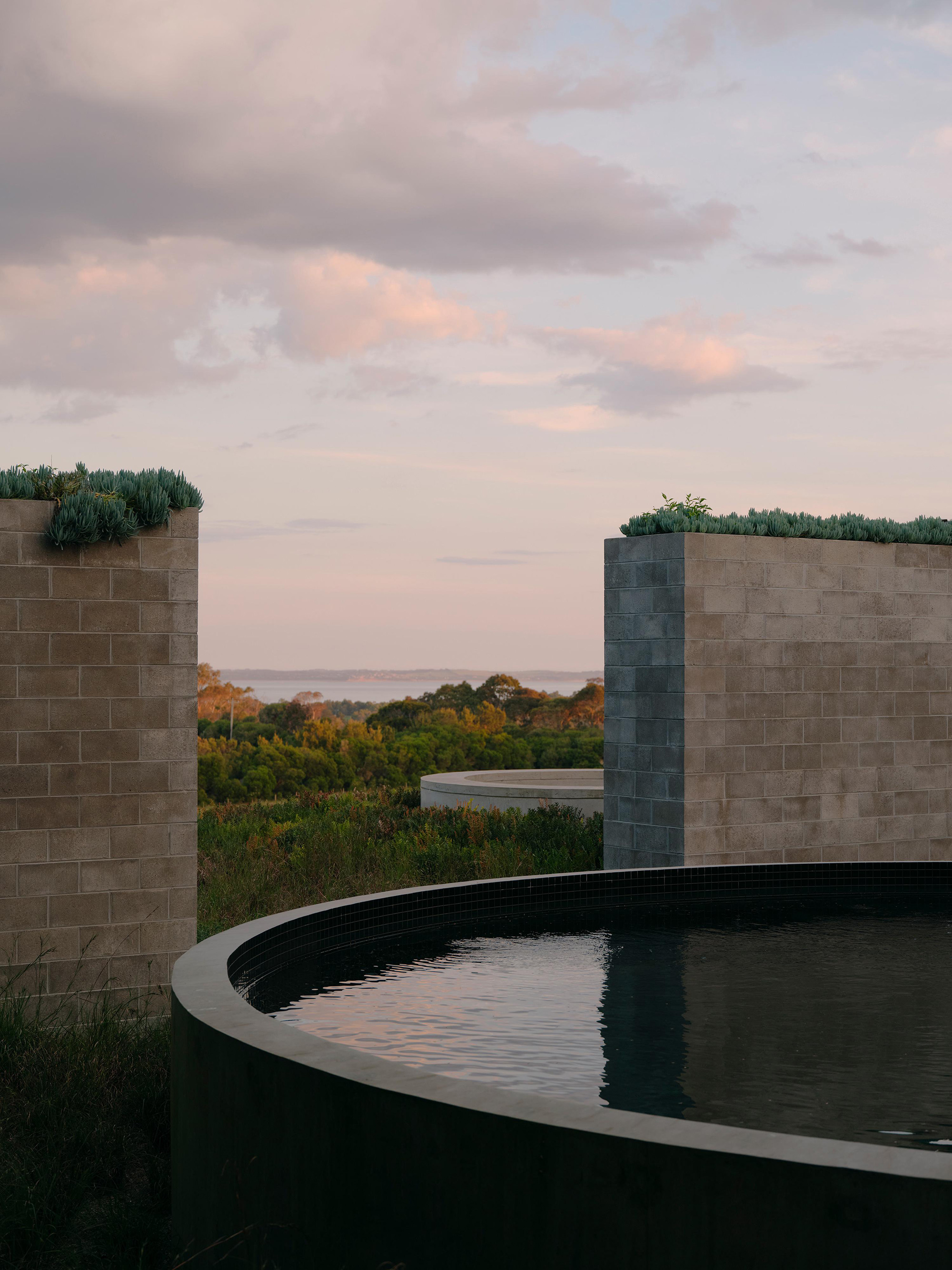 The Merricks Farmhouse - Gessato