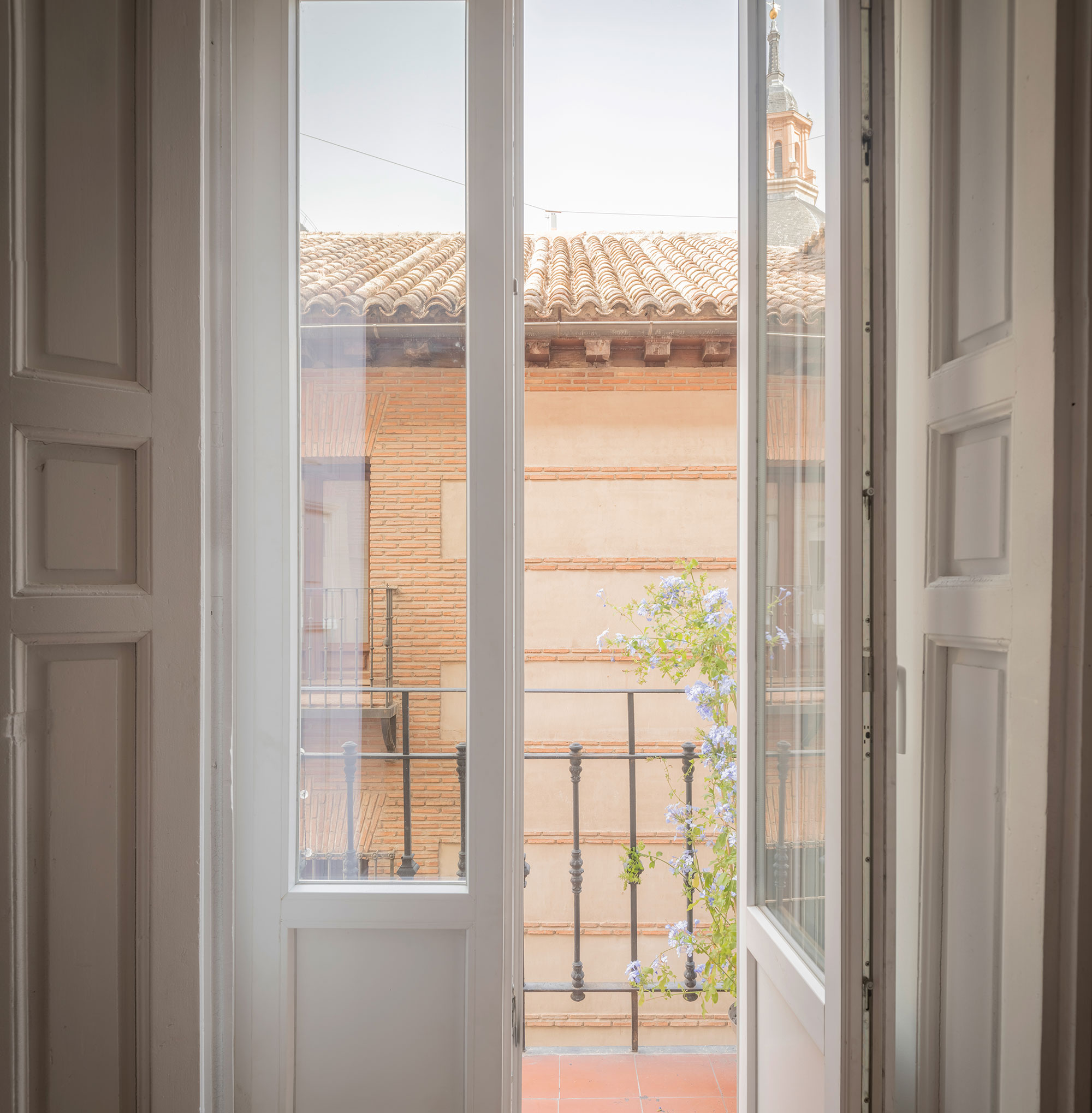 Inheriting Elegance: A Century-Old Madrid Apartment’s Contemporary Reawakening - Gessato
