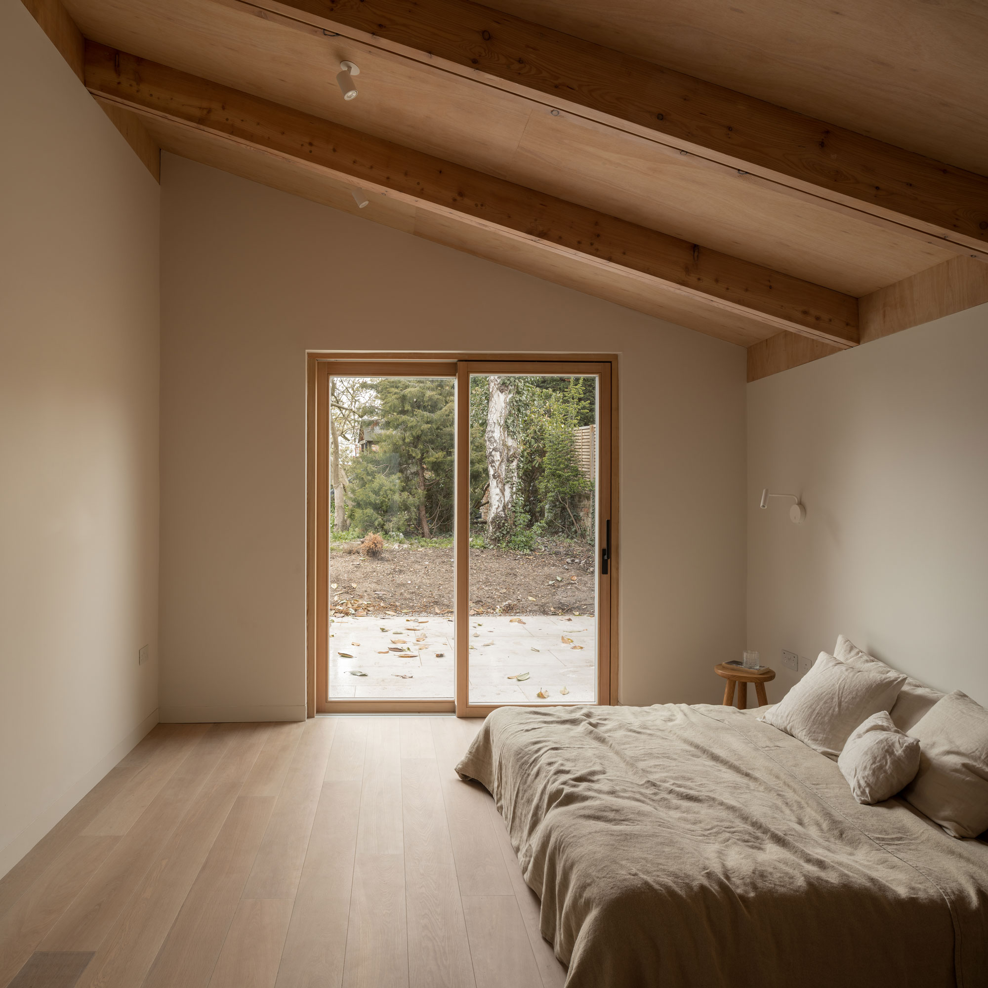 Butterfly House by Oliver Leech Architects - Gessato Butterfly House by Oliver Leech Architects - Gessato