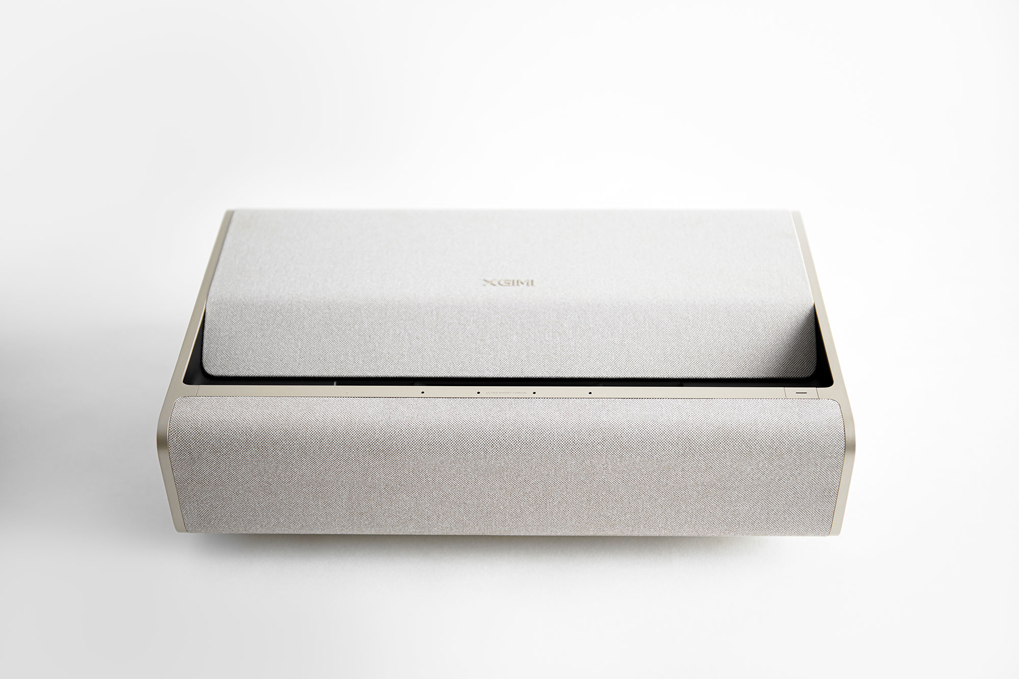 The Layer x Xgimi Mira Projector - Gessato
