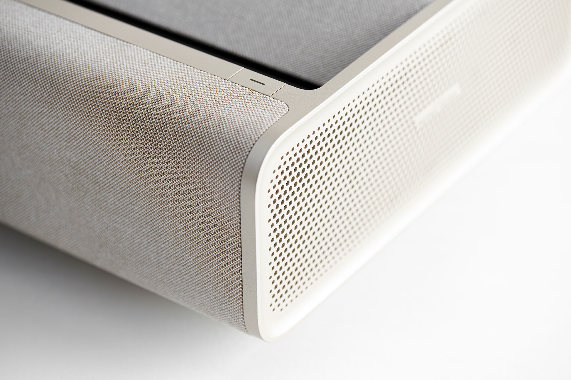 The Layer x Xgimi Mira Projector - Gessato