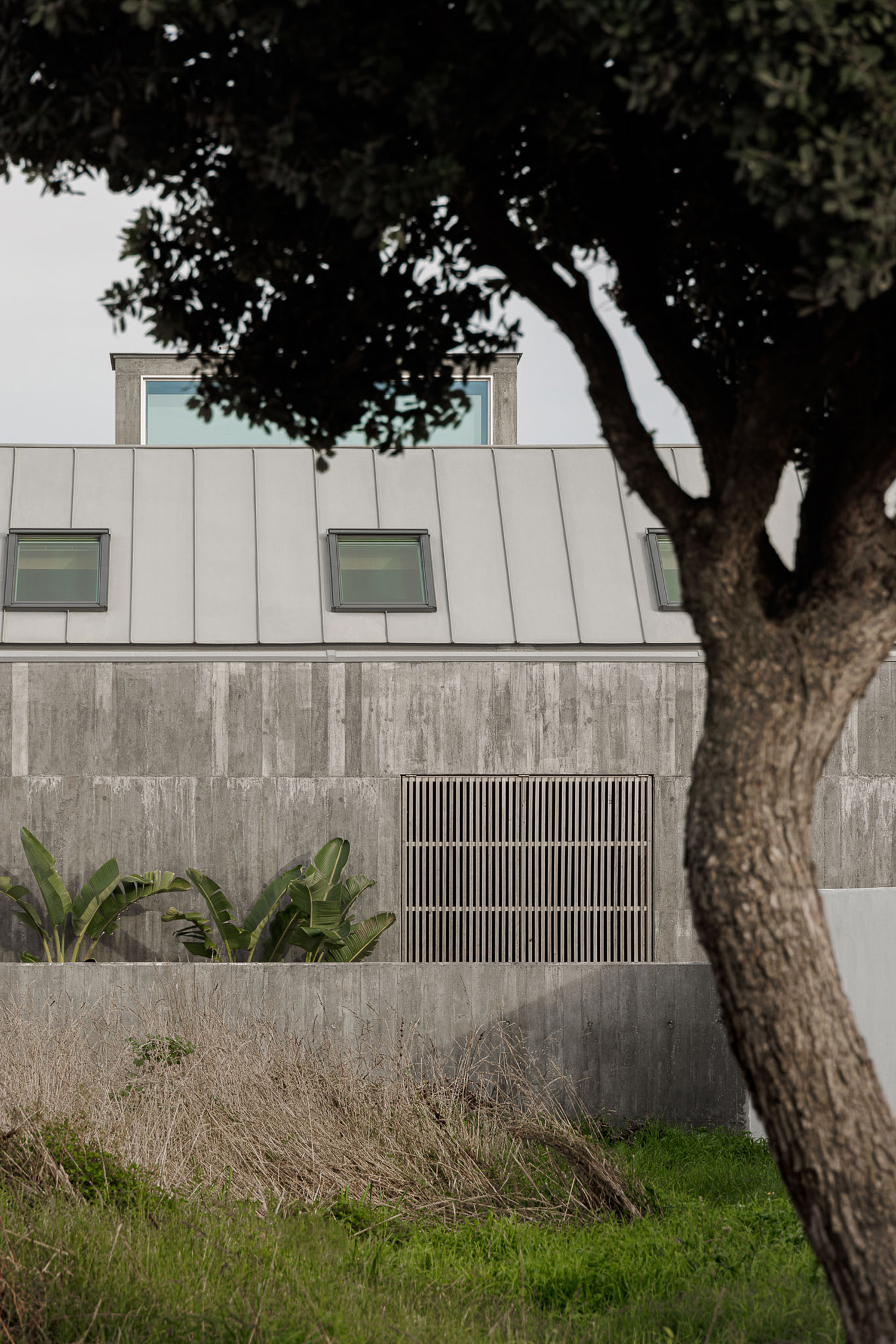 Palheiro, A Modern Take on A Fisherman's House - Gessato