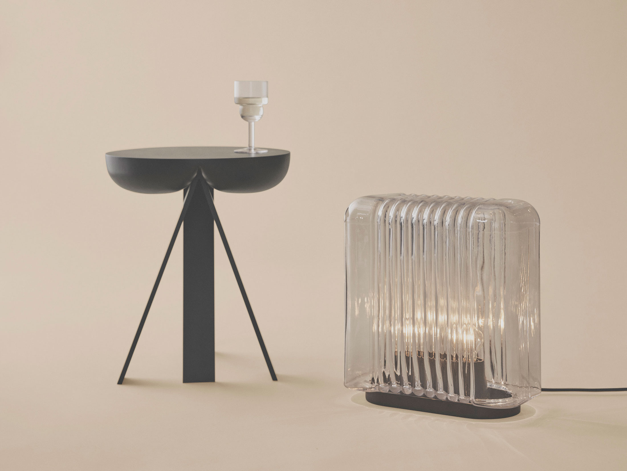 The Lari Lamps by Angelo Mangiarotti - Gessato