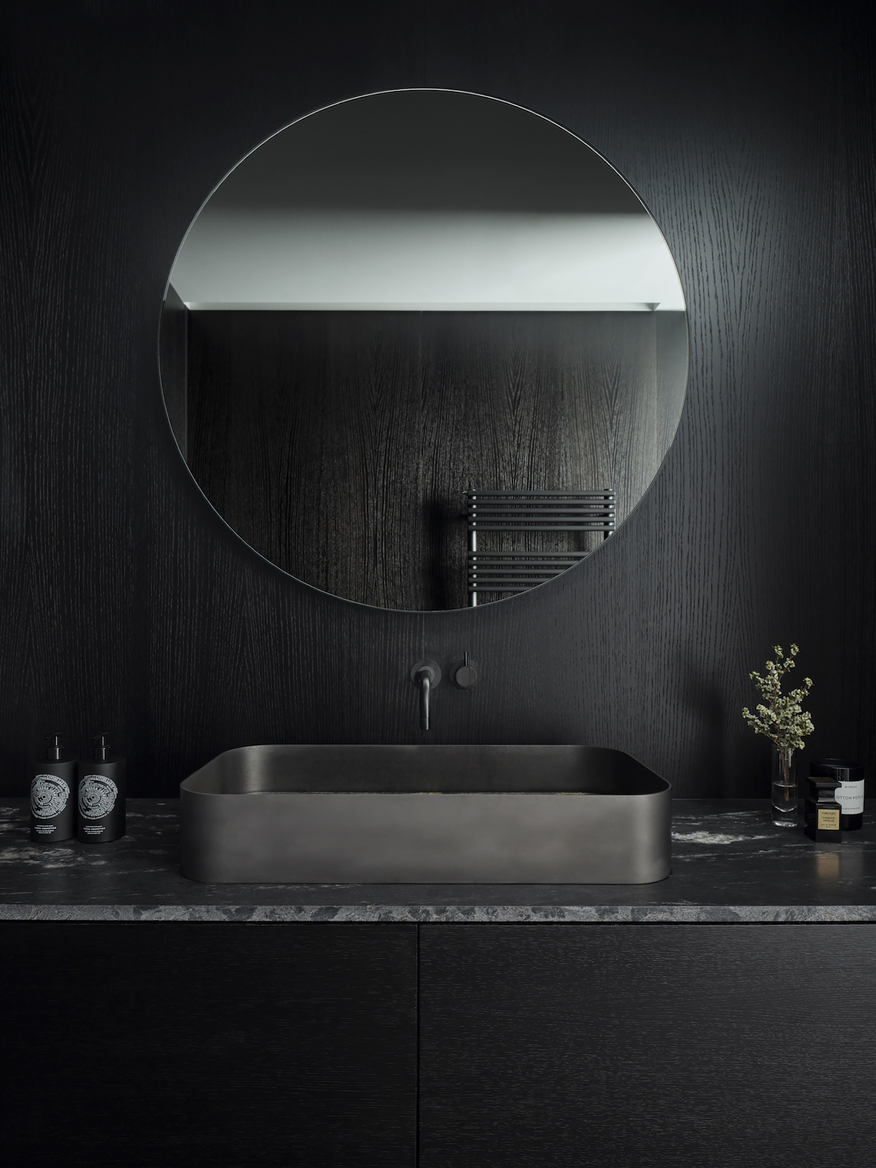 Black Sink Designs for Stylish Kitchen Makeovers - Gessato