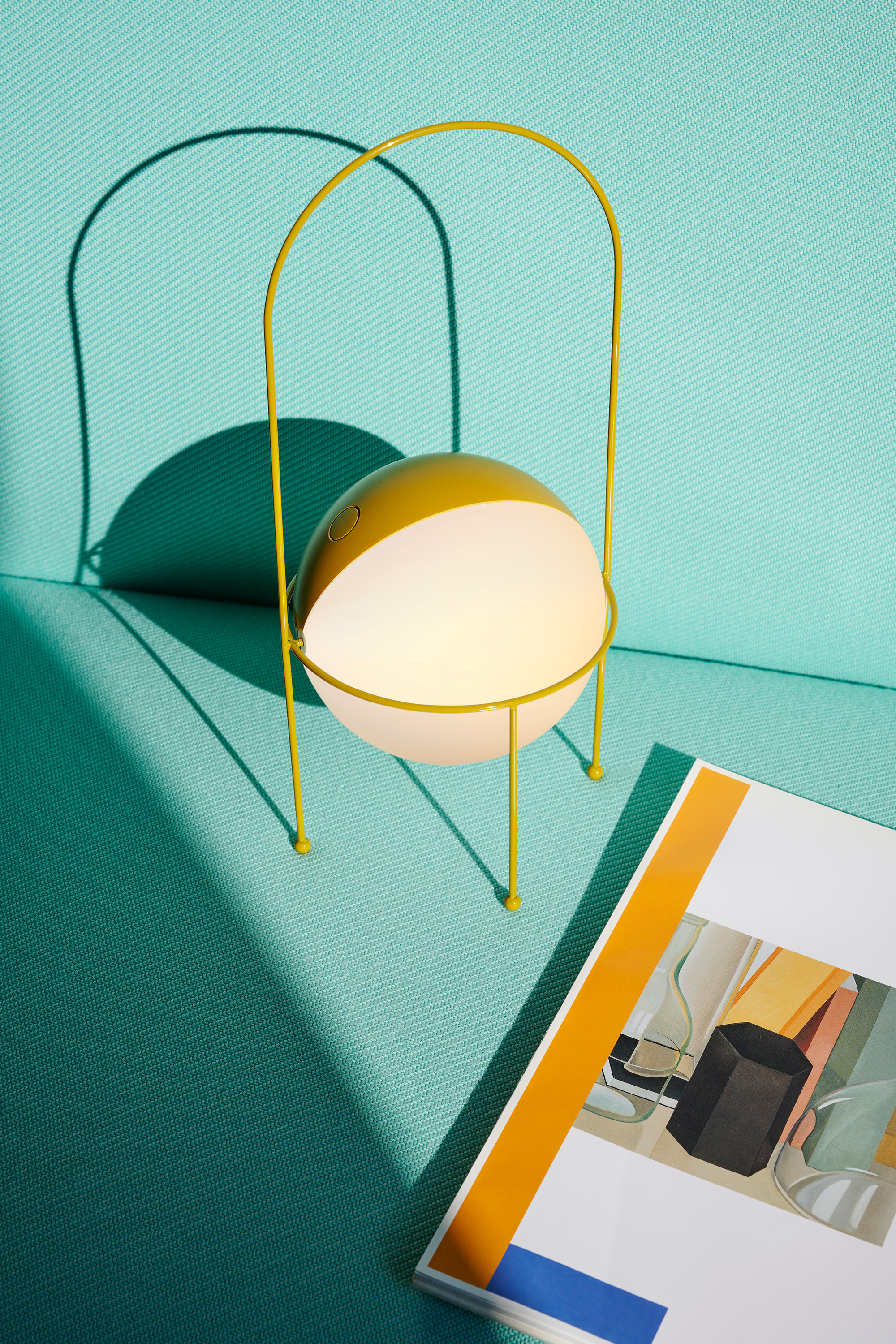 Madco, A Wearable Lamp by Elisa Ossino - Gessato