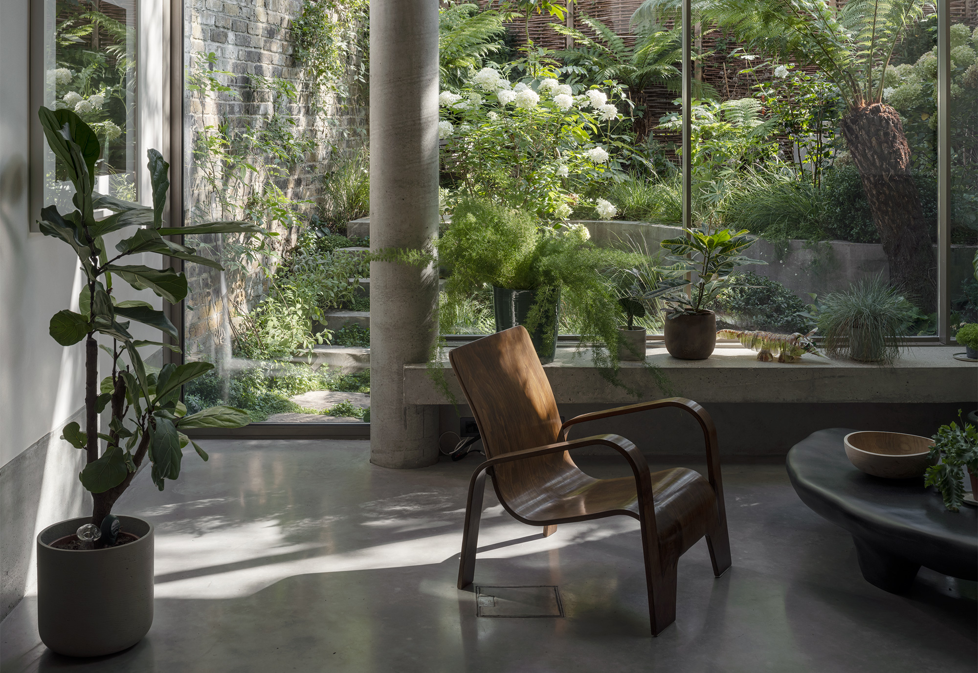 Reshaping Brutalism: A Pricegore Gem in Chelsea - Gessato