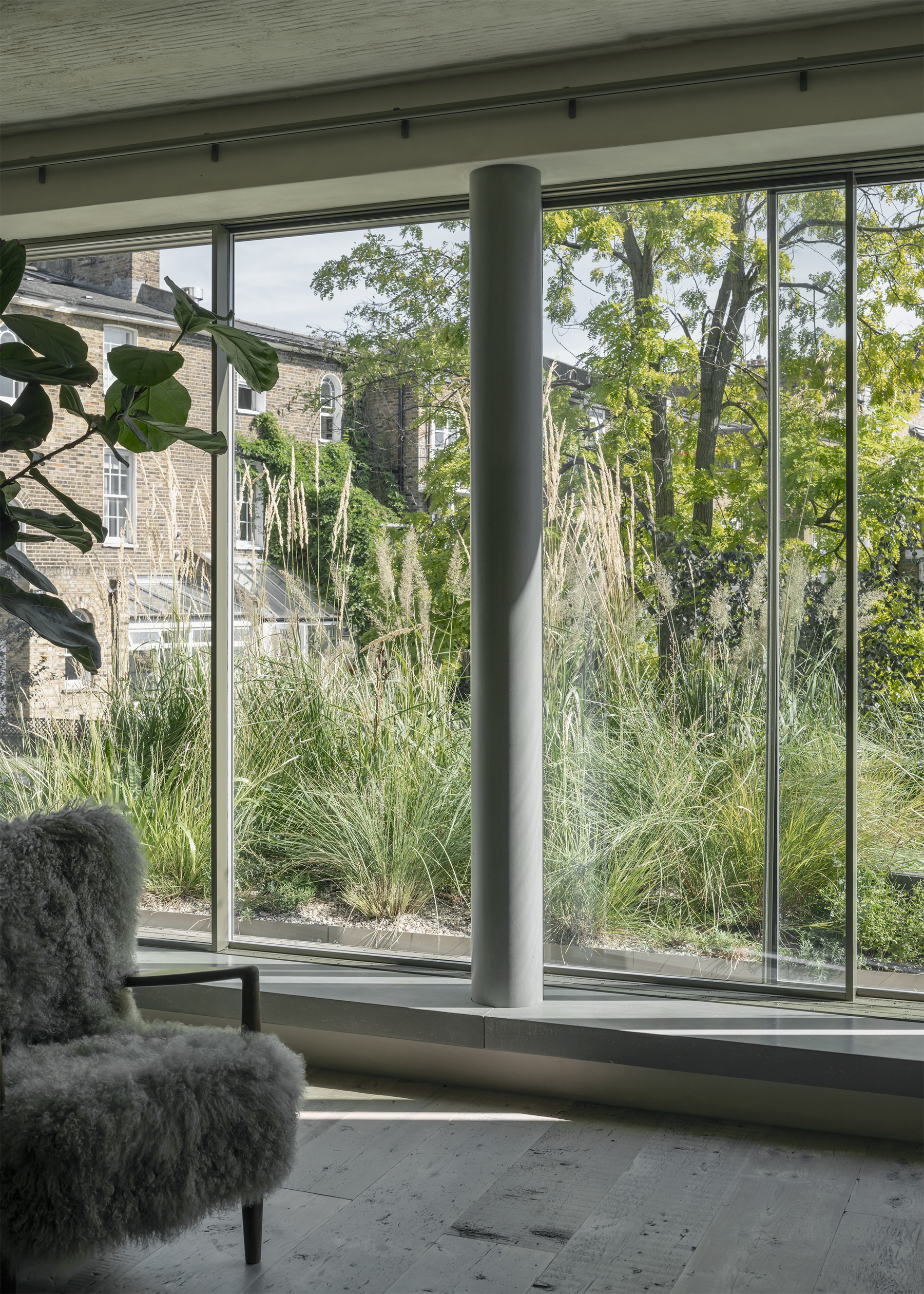 Reshaping Brutalism: A Pricegore Gem in Chelsea - Gessato