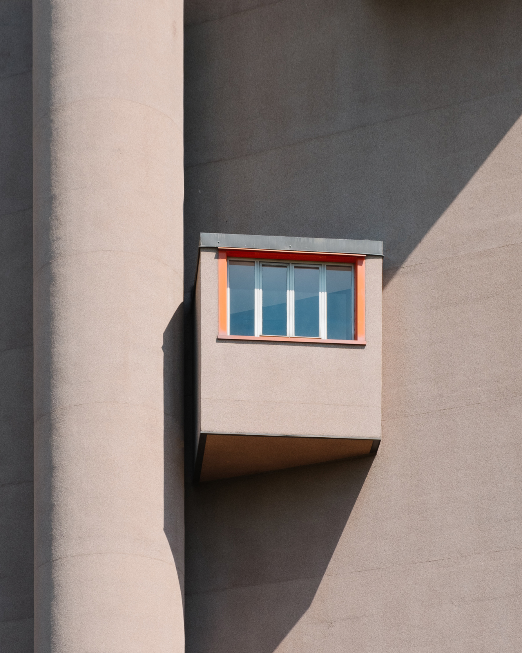 An Exploration of The Poetry of Architecture and Color - Gessato An Exploration of The Poetry of Architecture and Color - Gessato