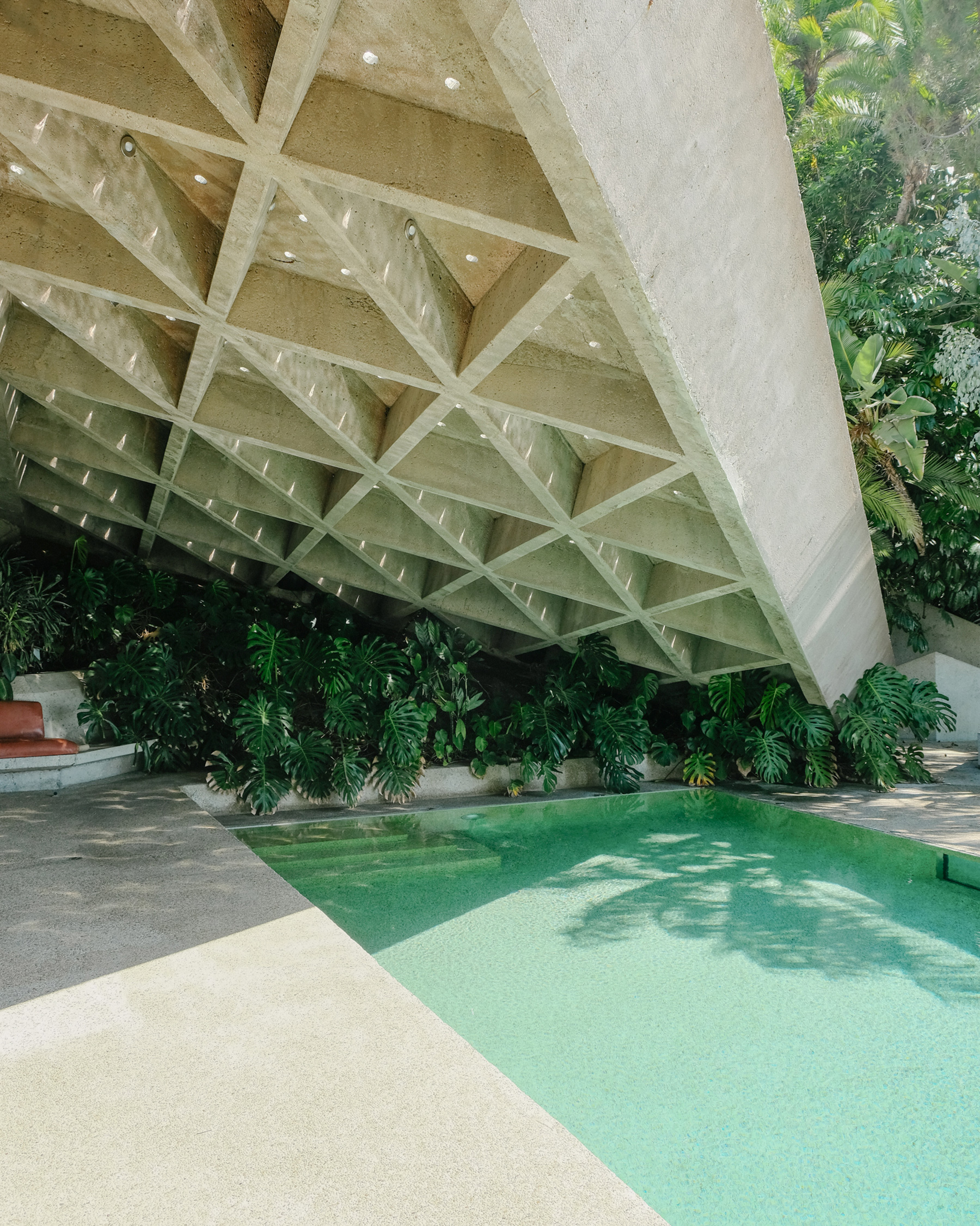 An Exploration of The Poetry of Architecture and Color - Gessato