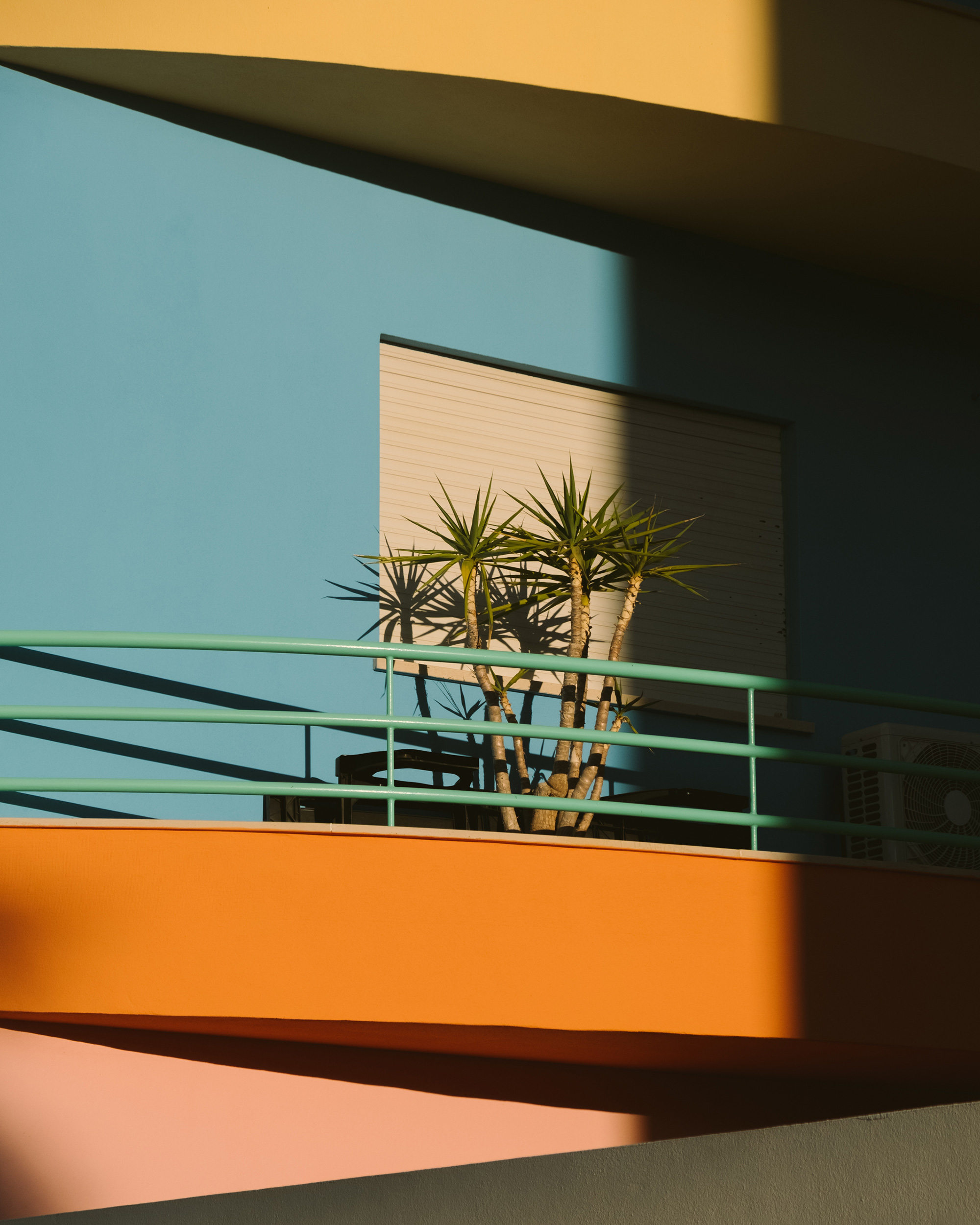 An Exploration of The Poetry of Architecture and Color - Gessato An Exploration of The Poetry of Architecture and Color - Gessato