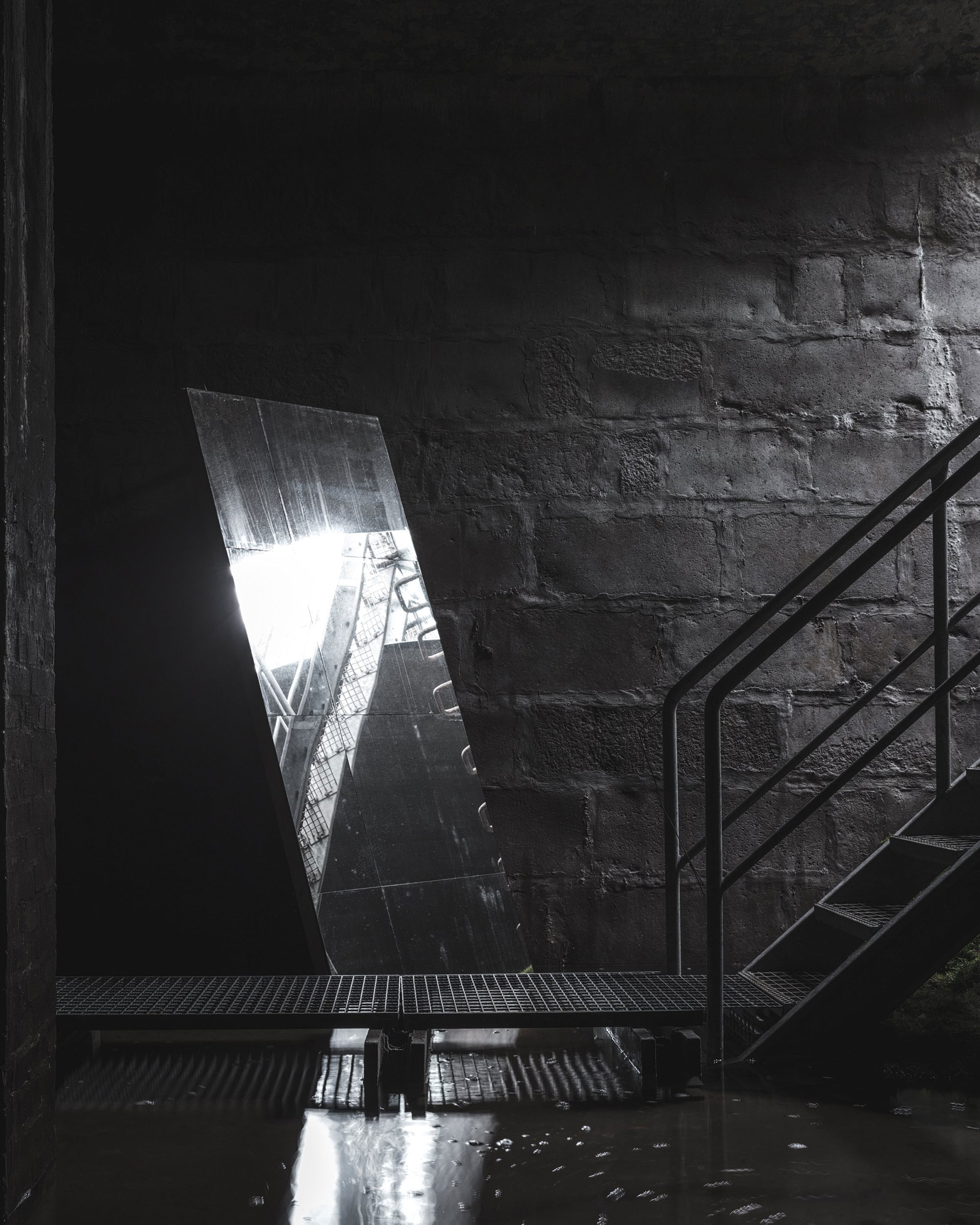 The Water by Hiroshi Sambuichi - Gessato