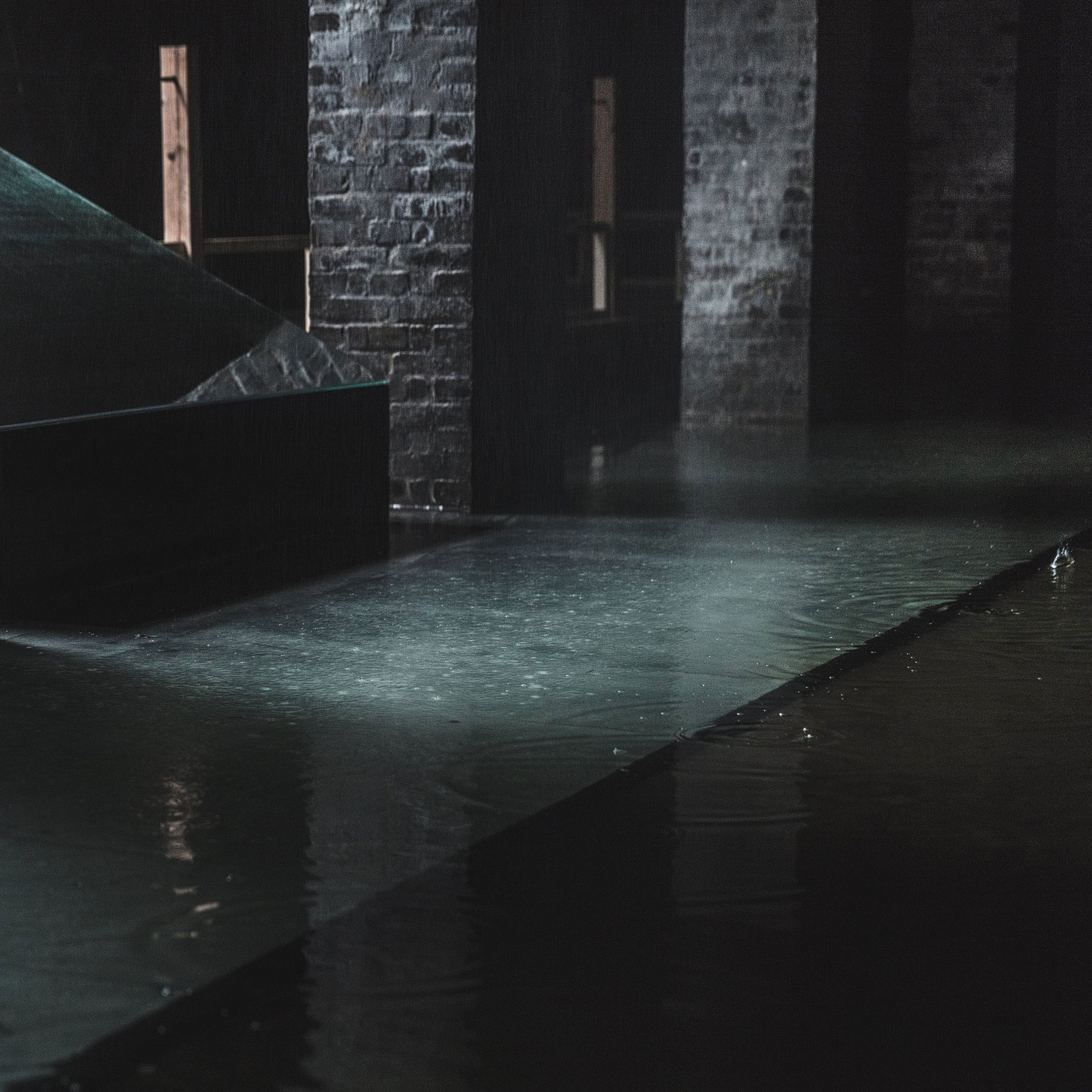 The Water by Hiroshi Sambuichi - Gessato The Water by Hiroshi Sambuichi - Gessato