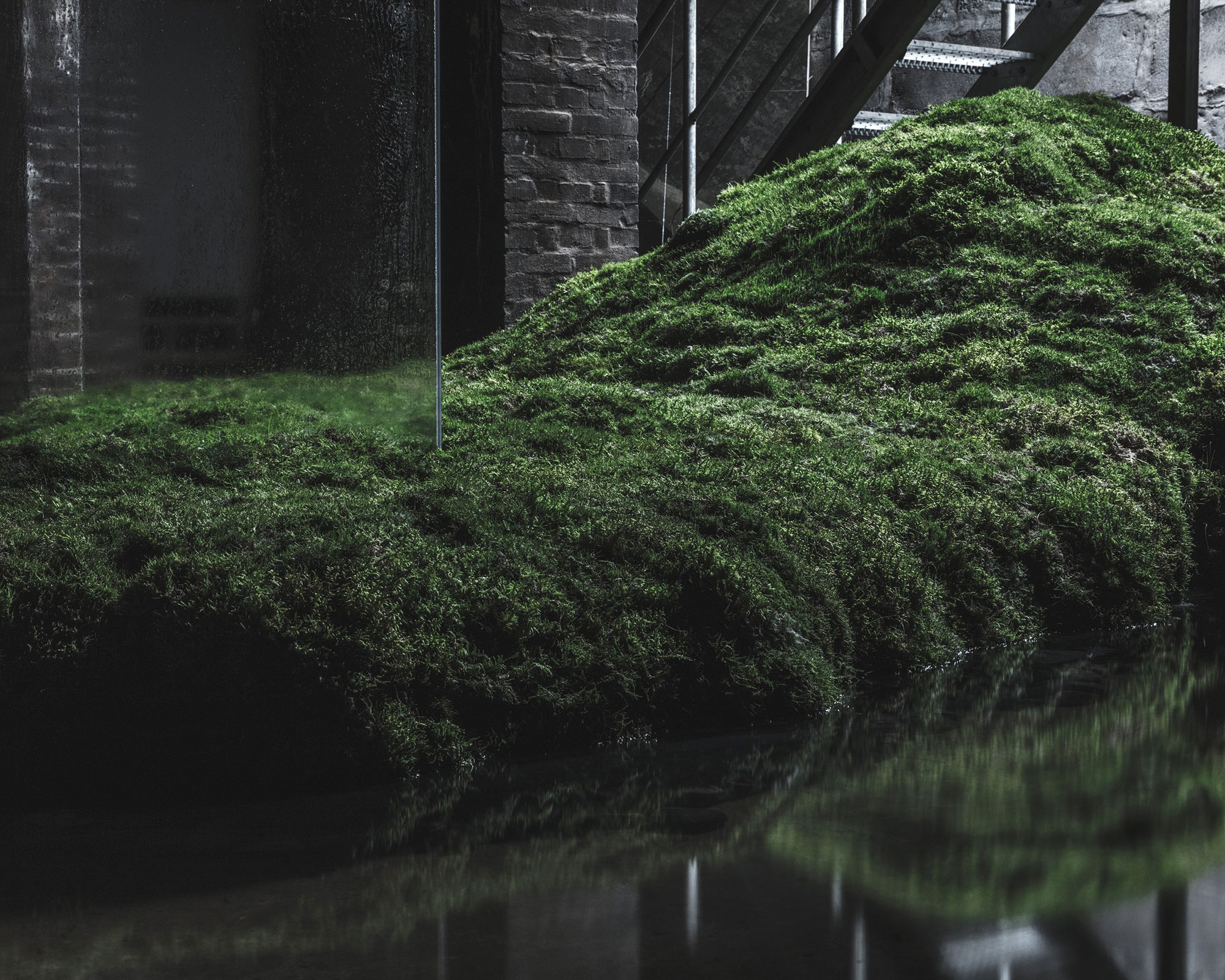 The Water by Hiroshi Sambuichi - Gessato The Water by Hiroshi Sambuichi - Gessato