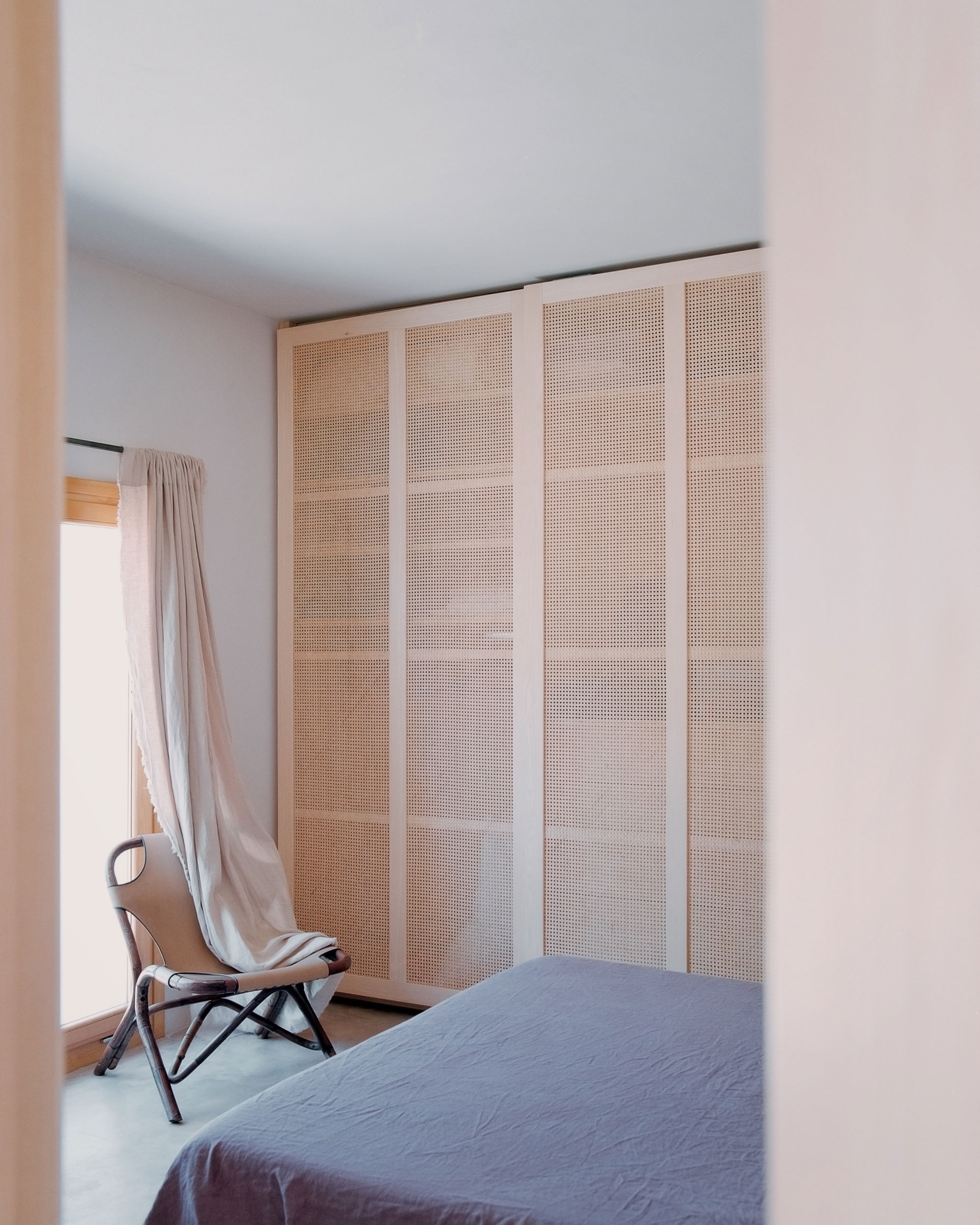 Casanguilla, A Modern House Nestled in the Countryside - Gessato