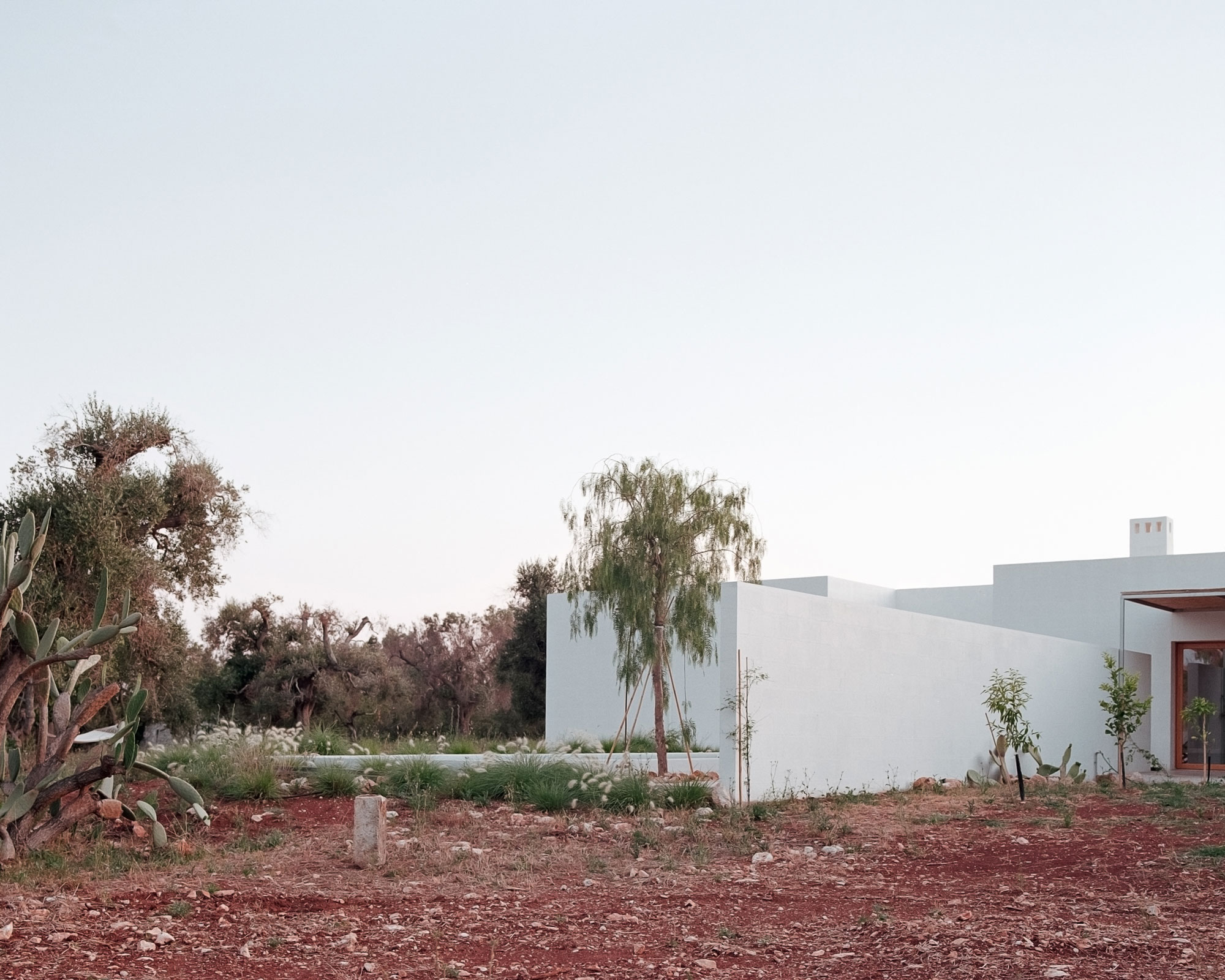 Casanguilla, A Modern House Nestled in the Countryside - Gessato