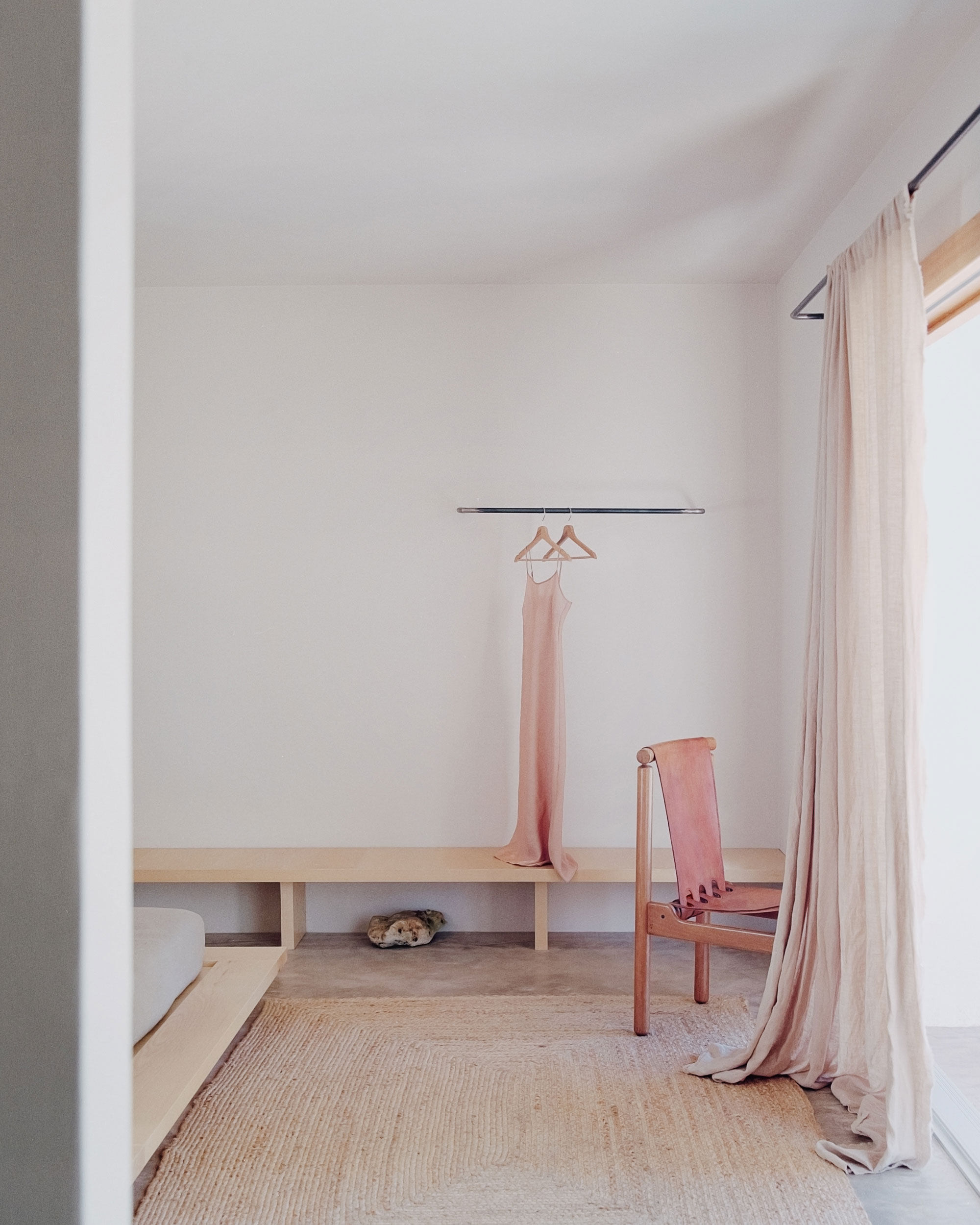 Casanguilla, A Modern House Nestled in the Countryside - Gessato