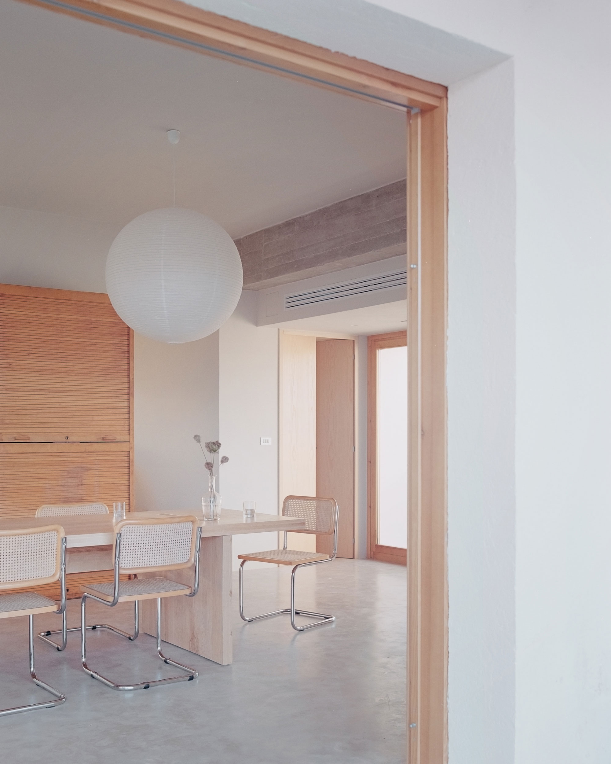 Casanguilla, A Modern House Nestled in the Countryside - Gessato