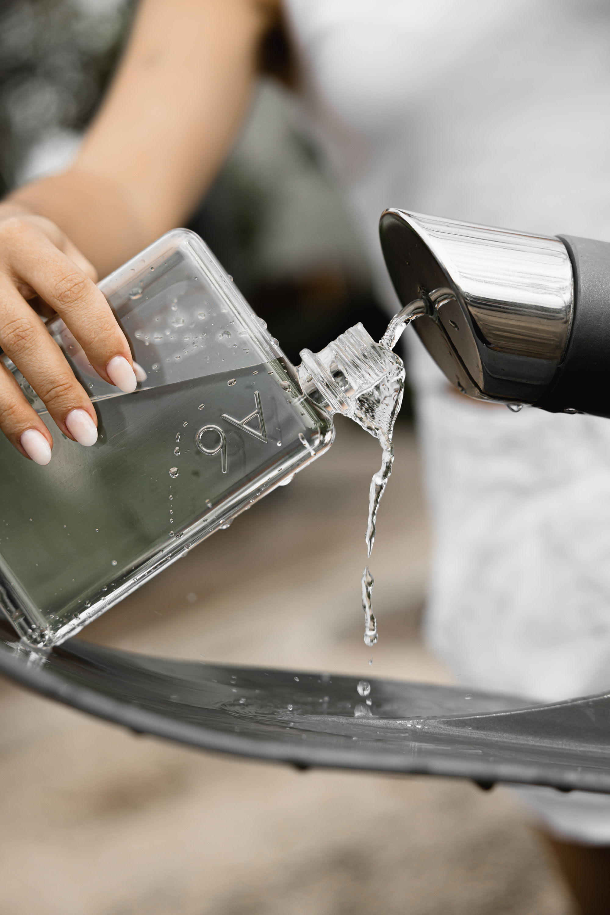 Memobottle, The Best Eco-Friendly Flat Water Bottle - Gessato