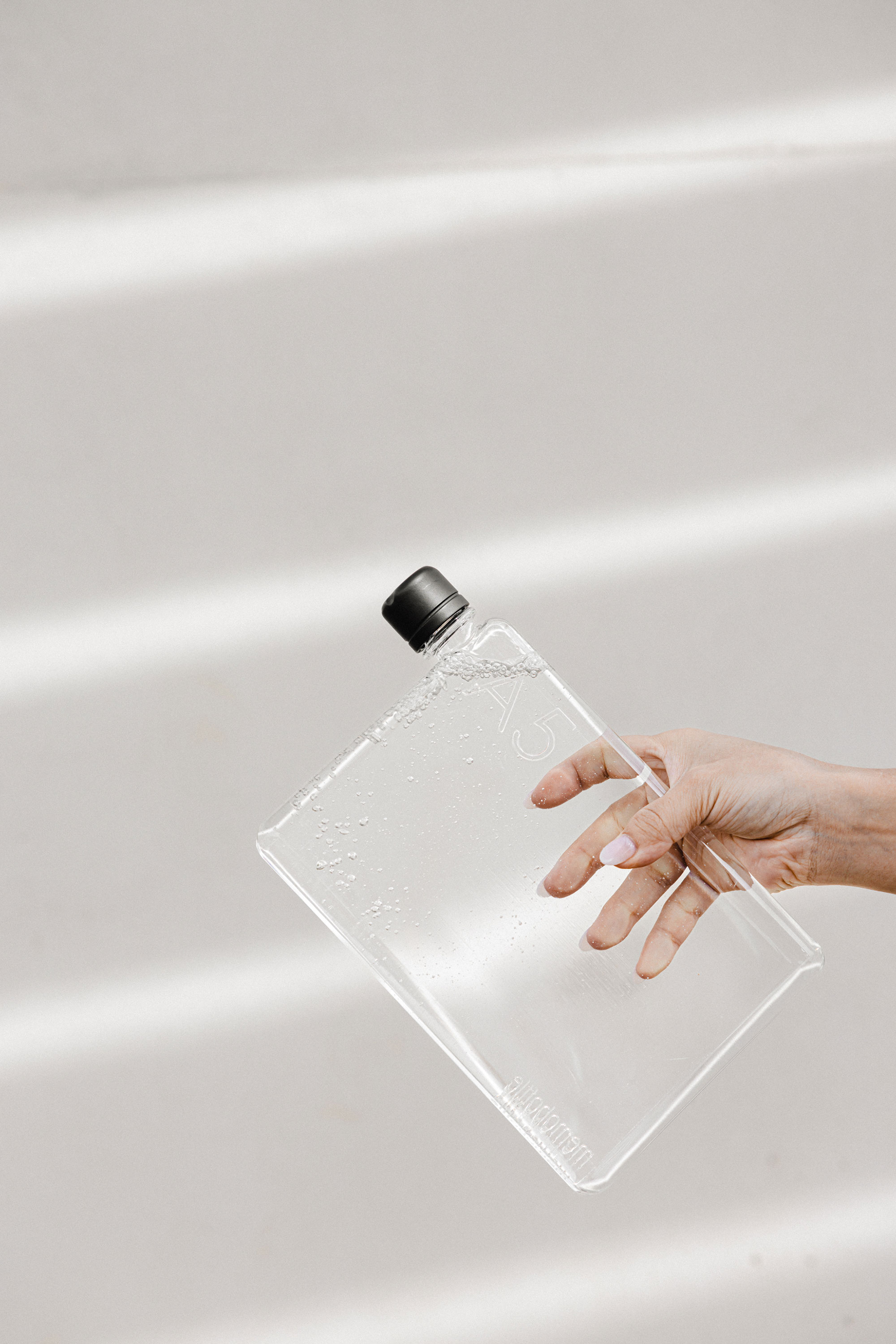 Memobottle, The Best Eco-Friendly Flat Water Bottle - Gessato
