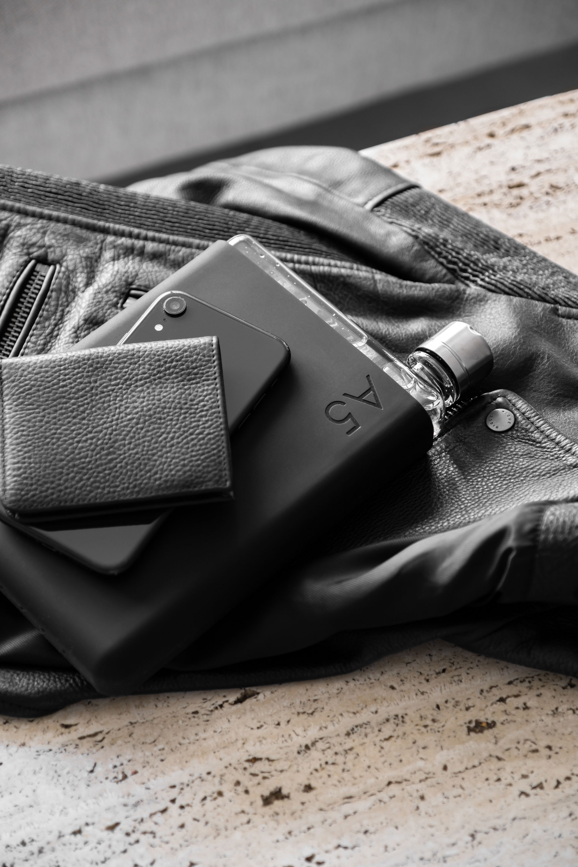 Memobottle, The Best Eco-Friendly Flat Water Bottle - Gessato