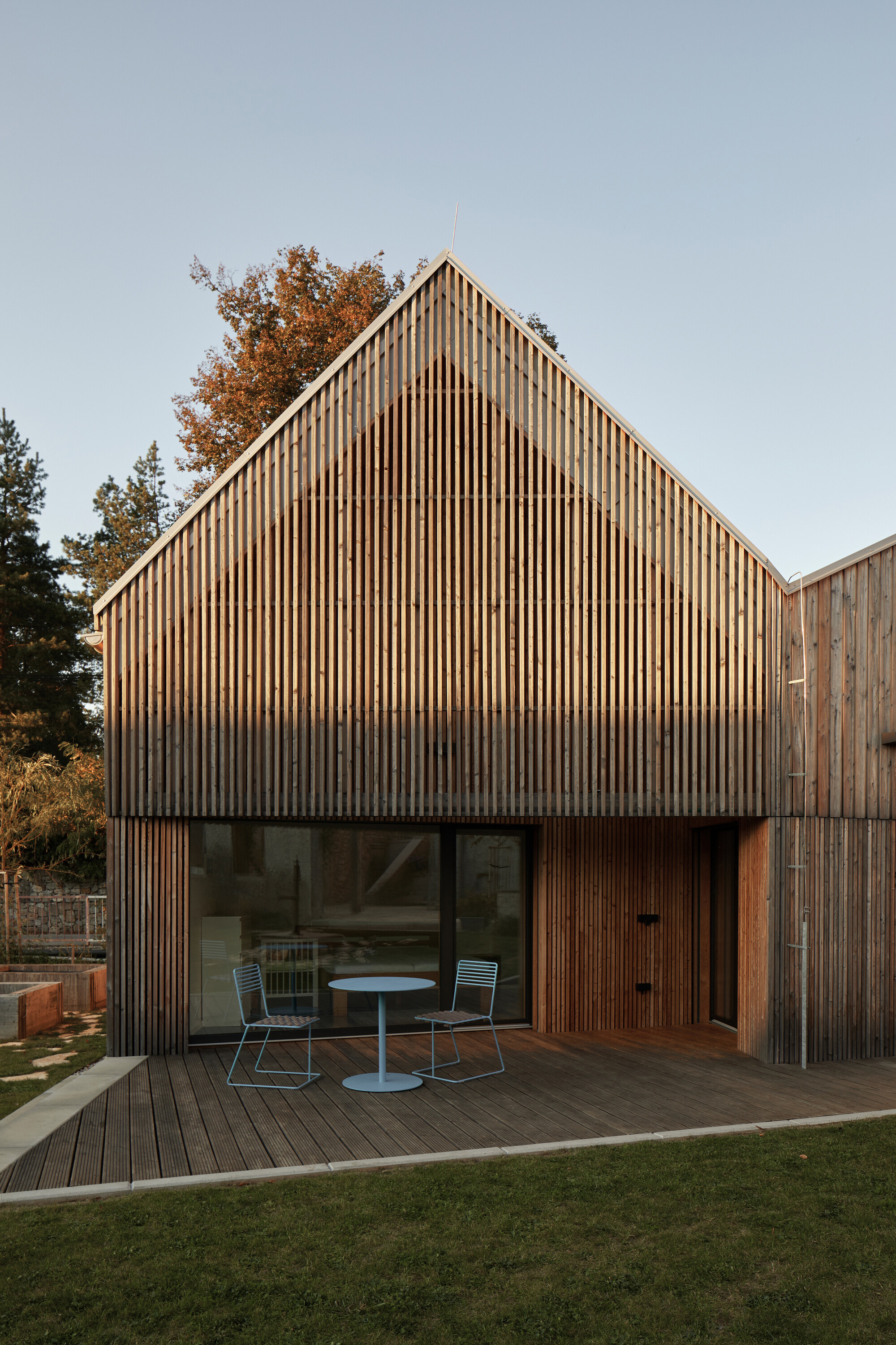 New House with Old Mill - Gessato