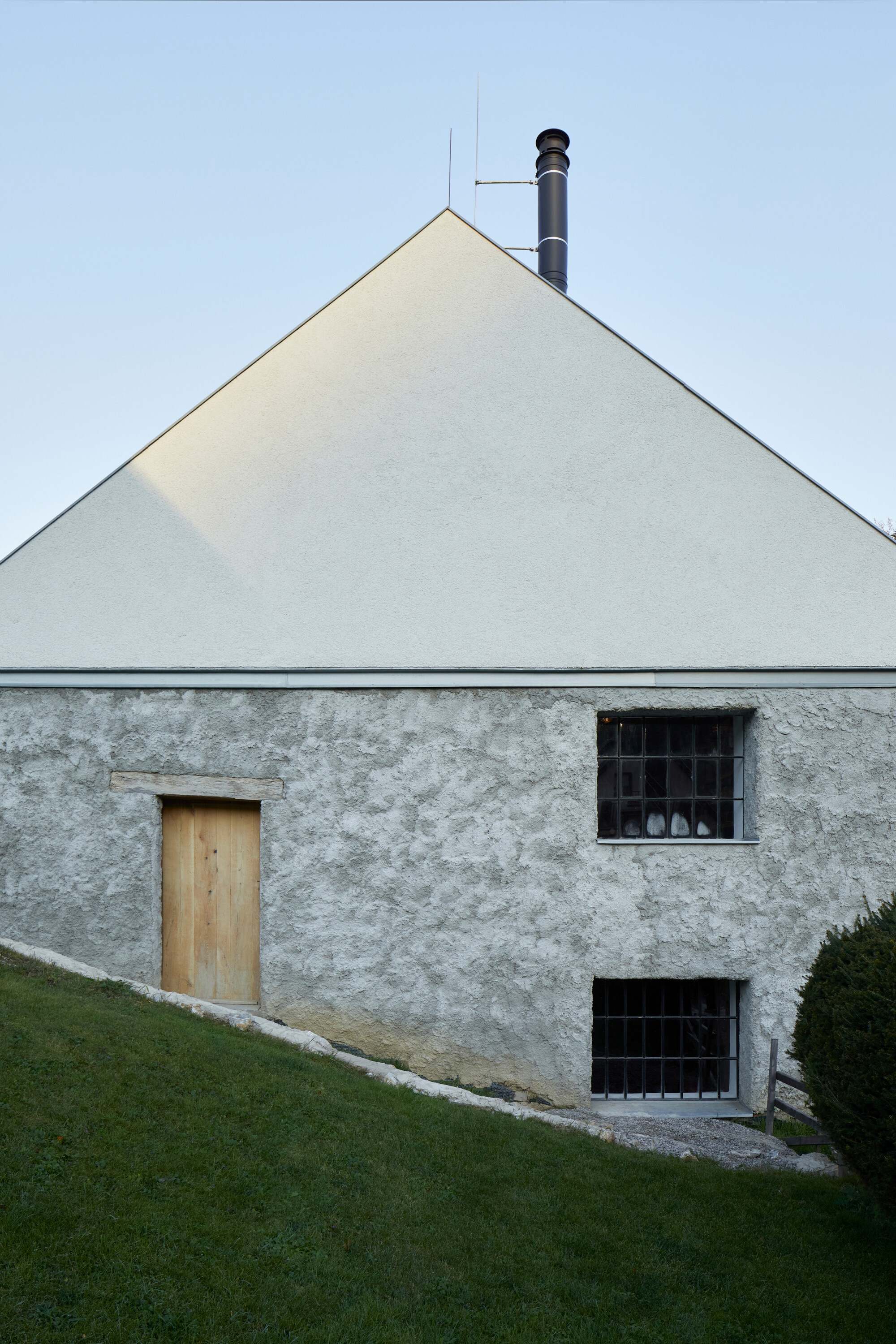 New House with Old Mill - Gessato