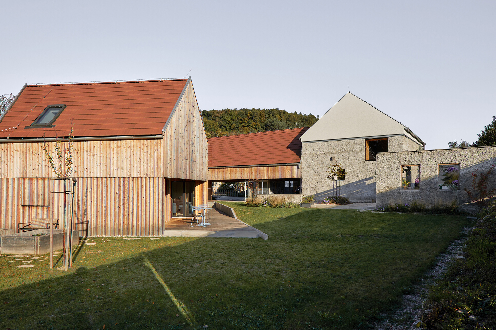 New House with Old Mill - Gessato