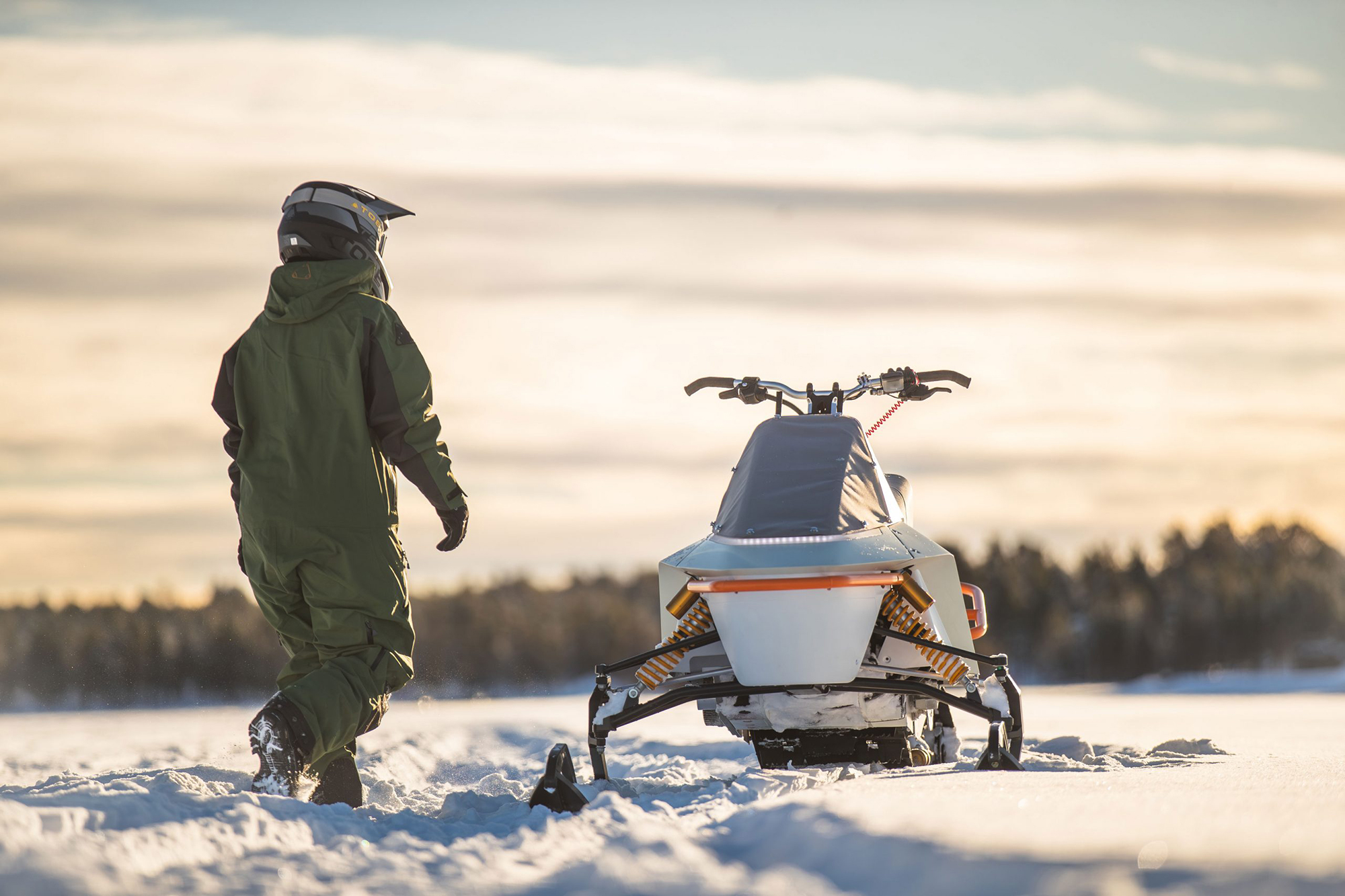 The Vidde Alfa Snowmobile - Gessato The Vidde Alfa Snowmobile - Gessato